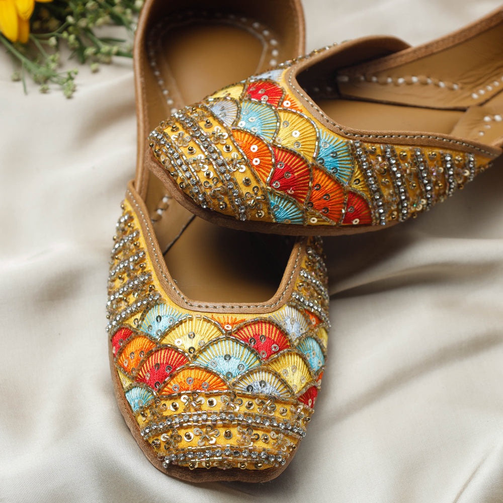 Multicolor Handstitched Embroidered Jutti