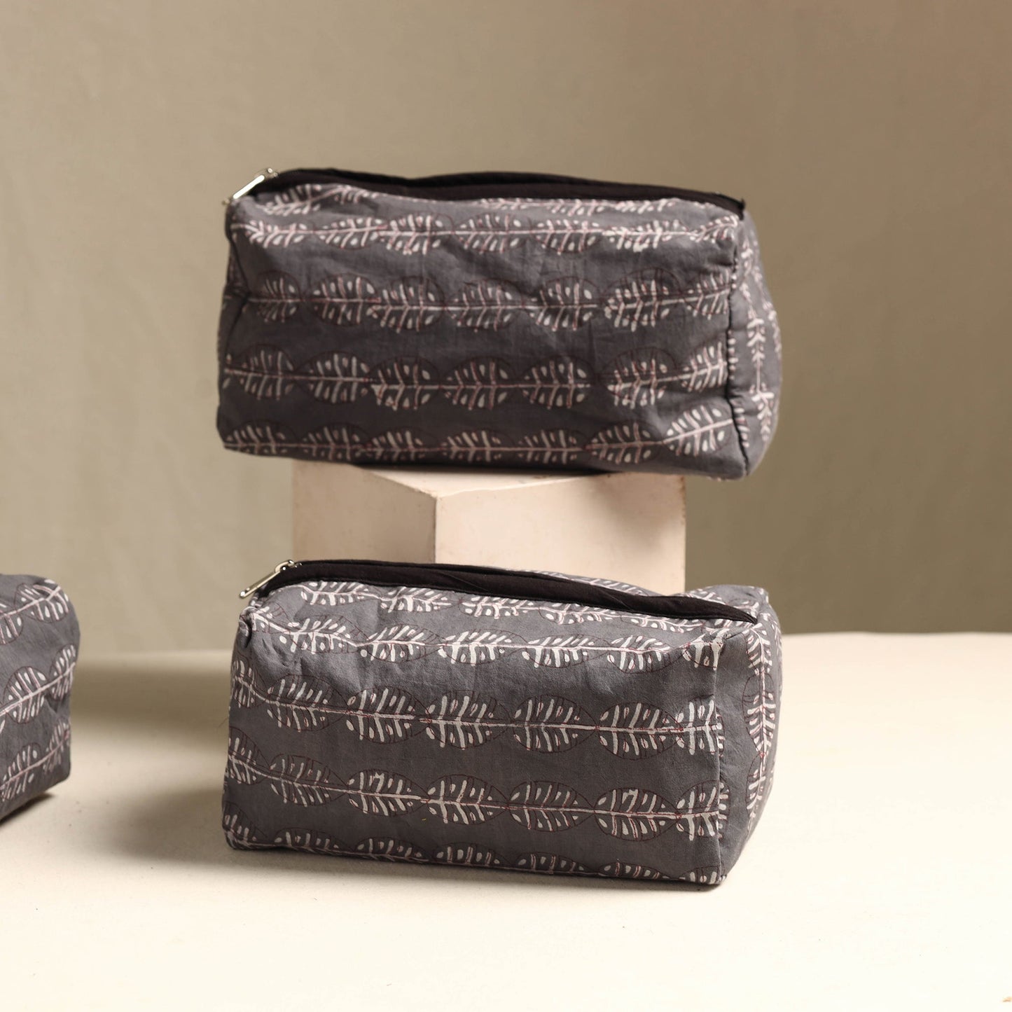 Handmade Cotton Toiletry Bag Online in India l iTokri