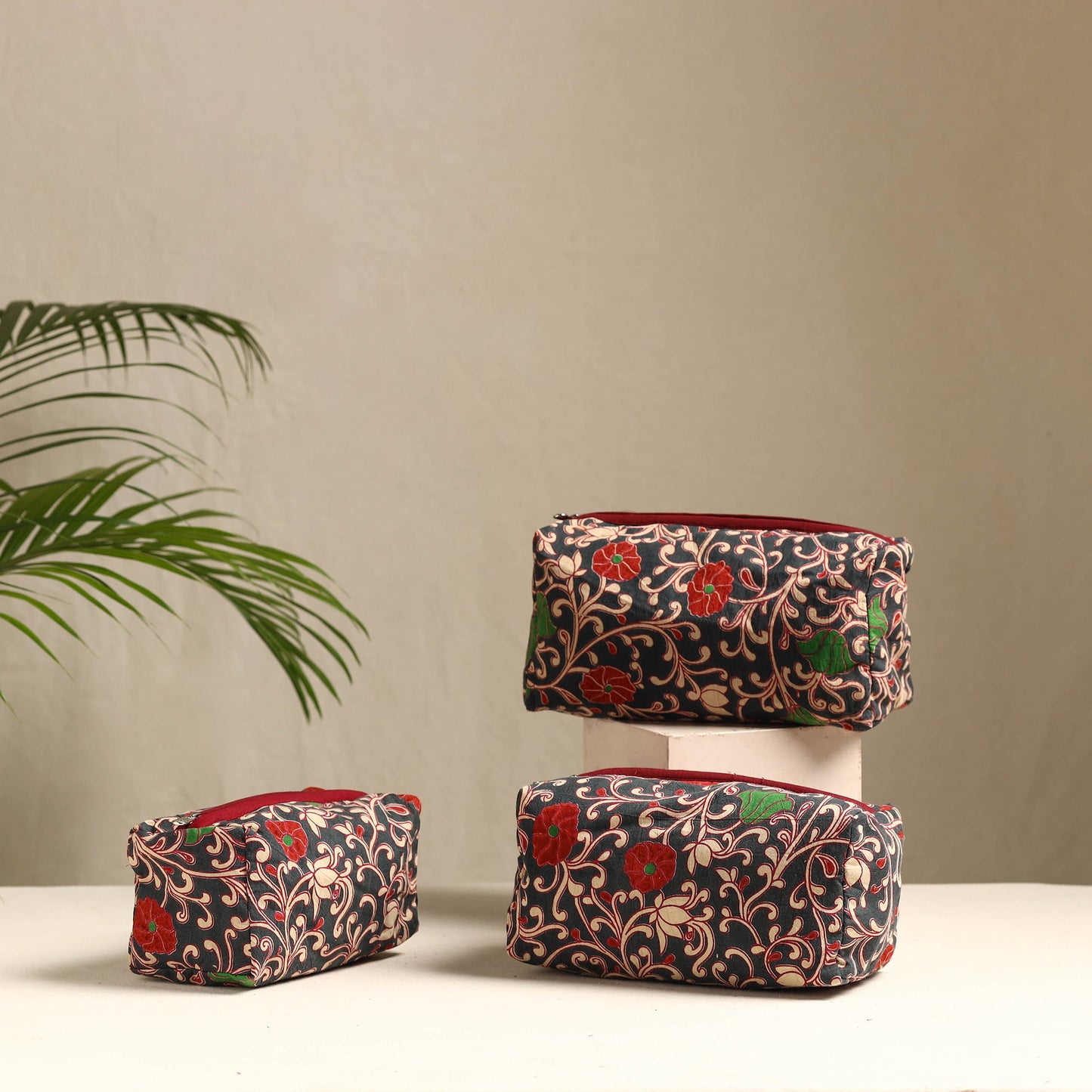 Handmade Cotton Toiletry Bag Online in India l iTokri