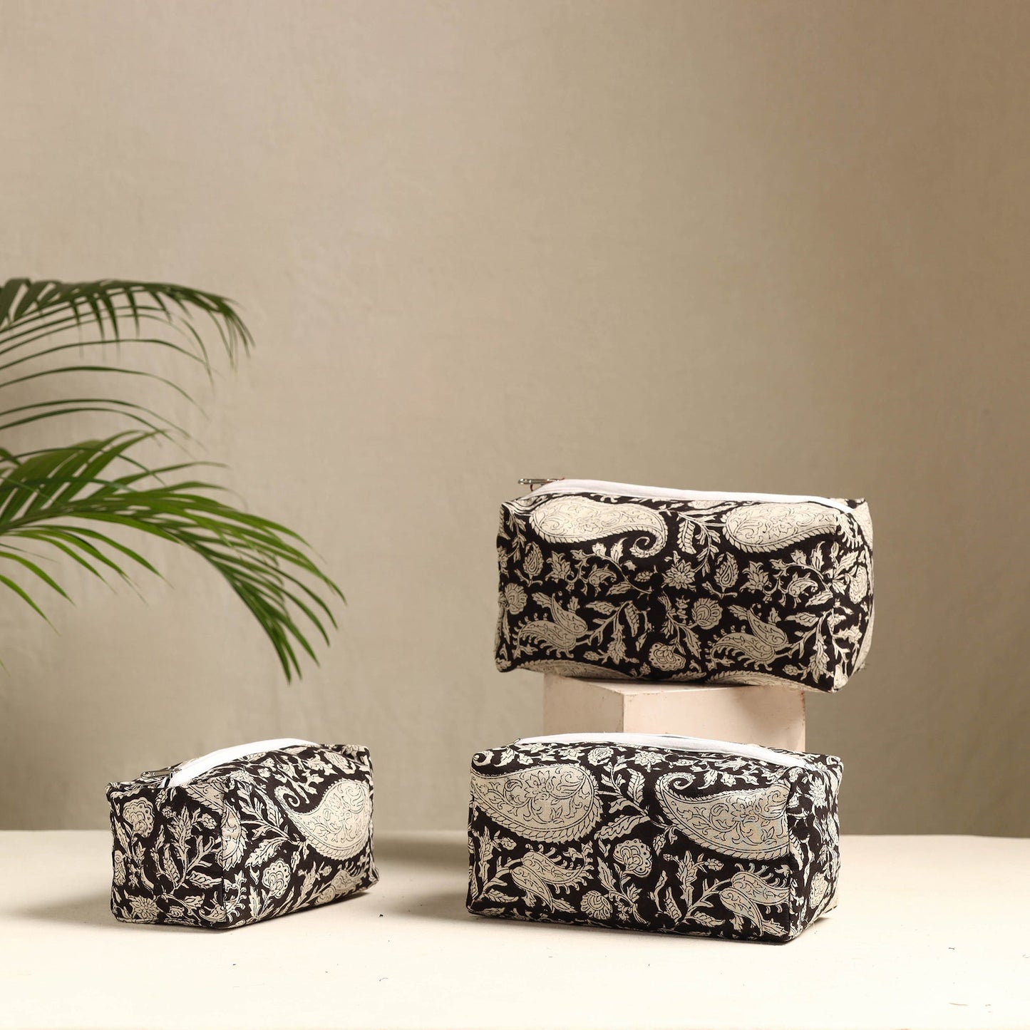 Handmade Cotton Toiletry Bag Online in India l iTokri