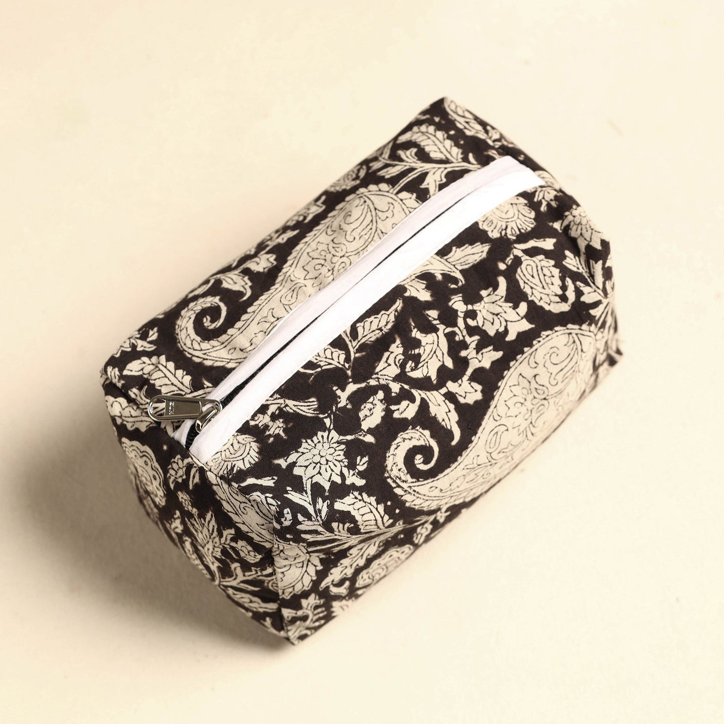 Handmade Cotton Toiletry Bag Online in India l iTokri
