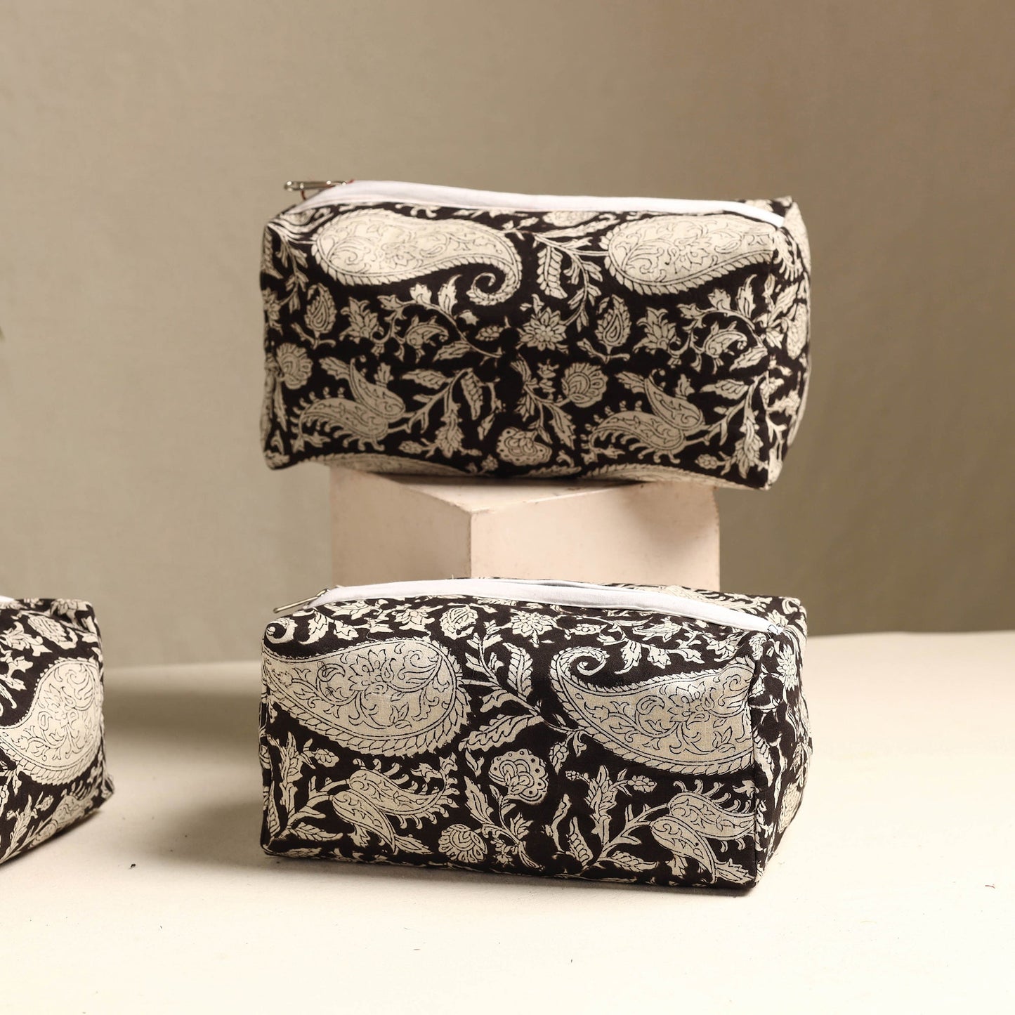 Handmade Cotton Toiletry Bag Online in India l iTokri