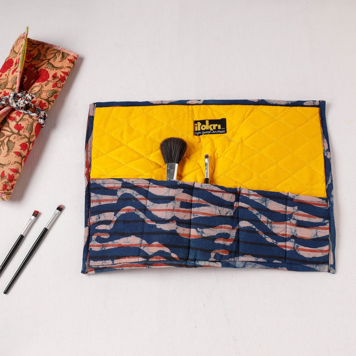 Multipurpose Segmented Storage Wrap PouchOnline