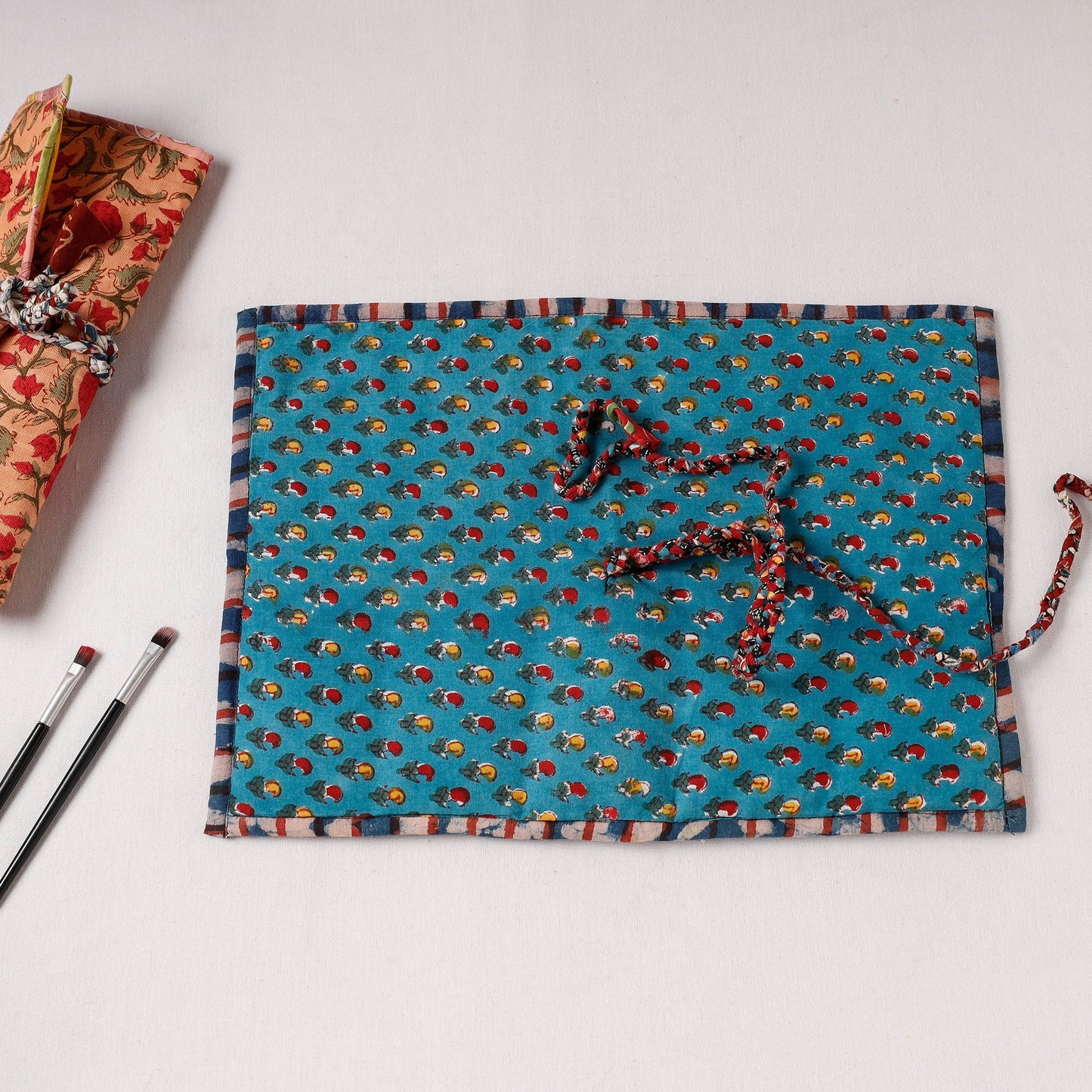 Multipurpose Segmented Storage Wrap PouchOnline