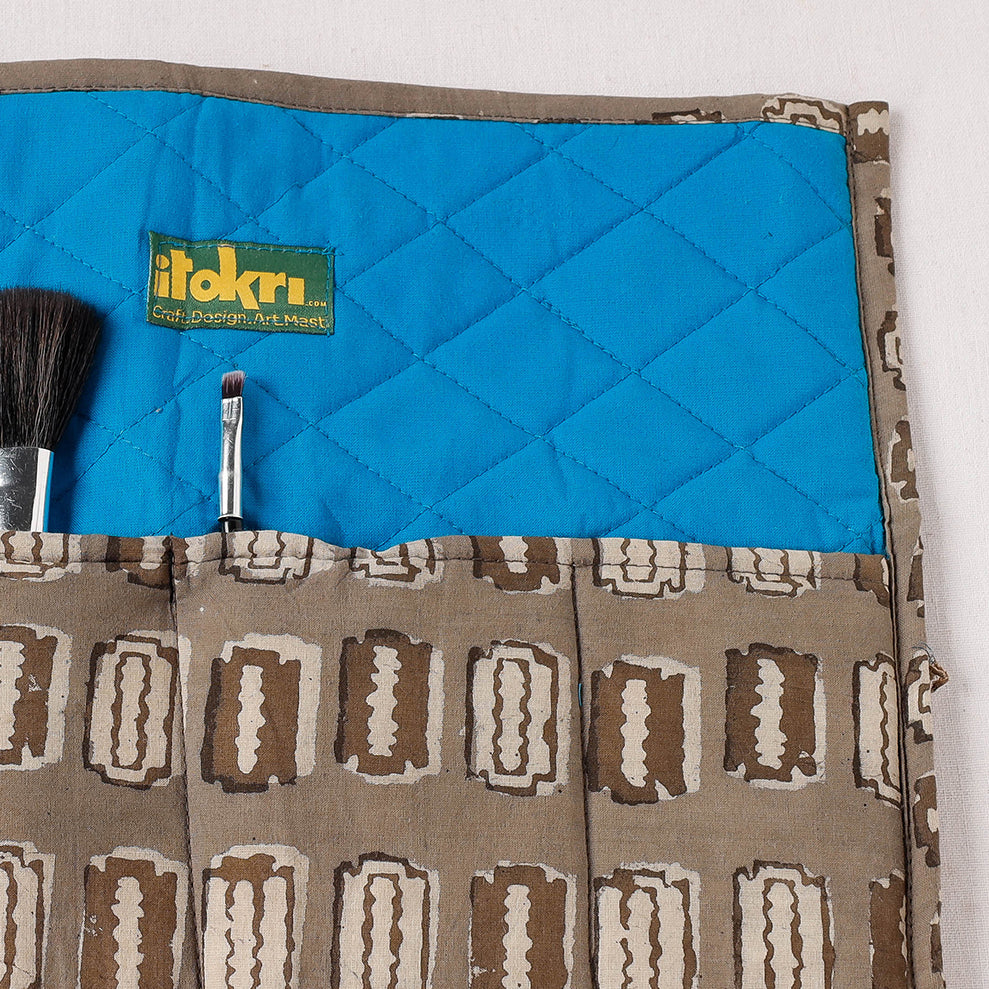 Multipurpose Segmented Storage Wrap PouchOnline