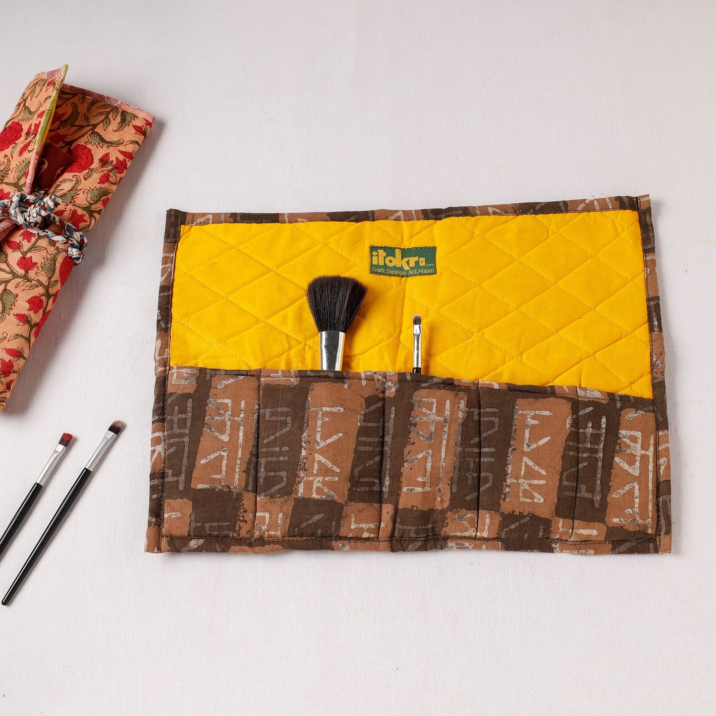 Multipurpose Segmented Storage Wrap PouchOnline