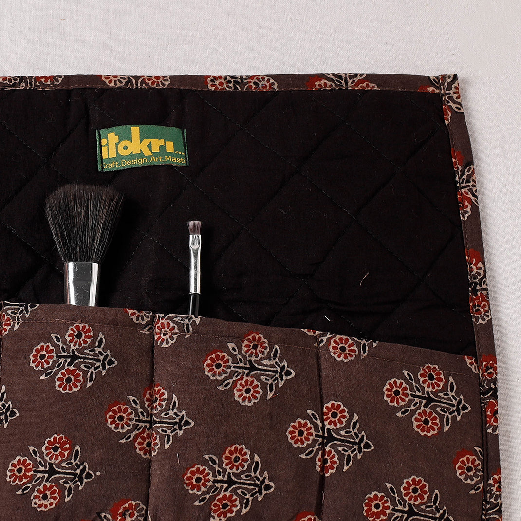 Multipurpose Segmented Storage Wrap PouchOnline