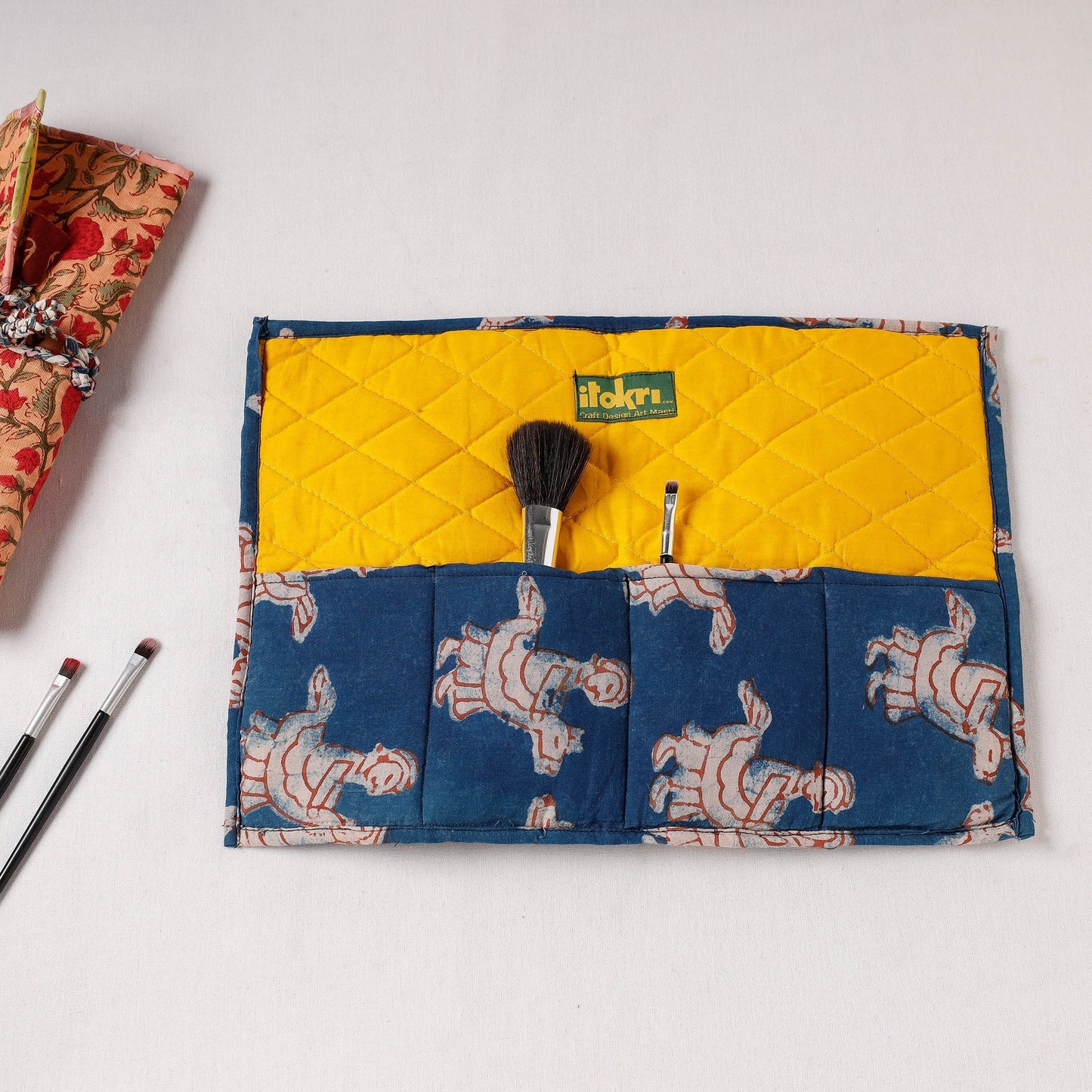Multipurpose Segmented Storage Wrap PouchOnline