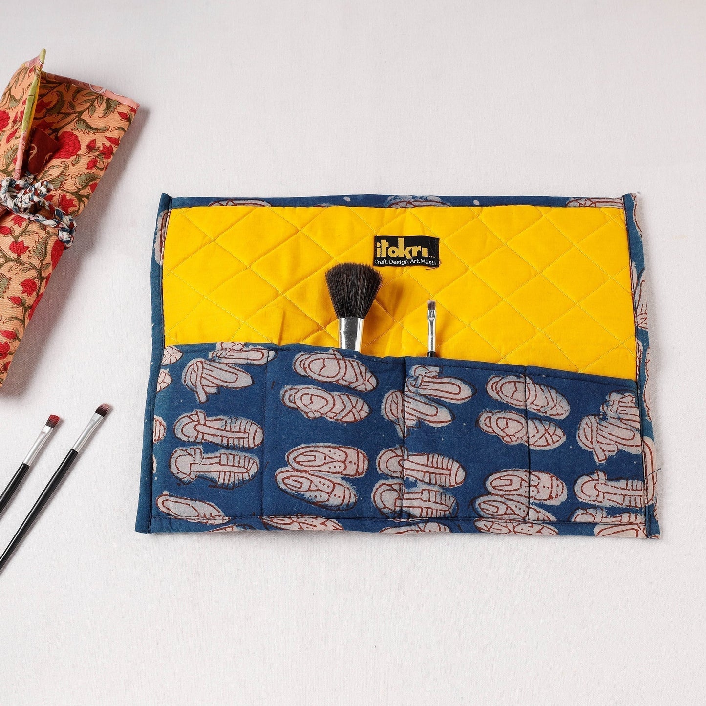 Multipurpose Segmented Storage Wrap PouchOnline