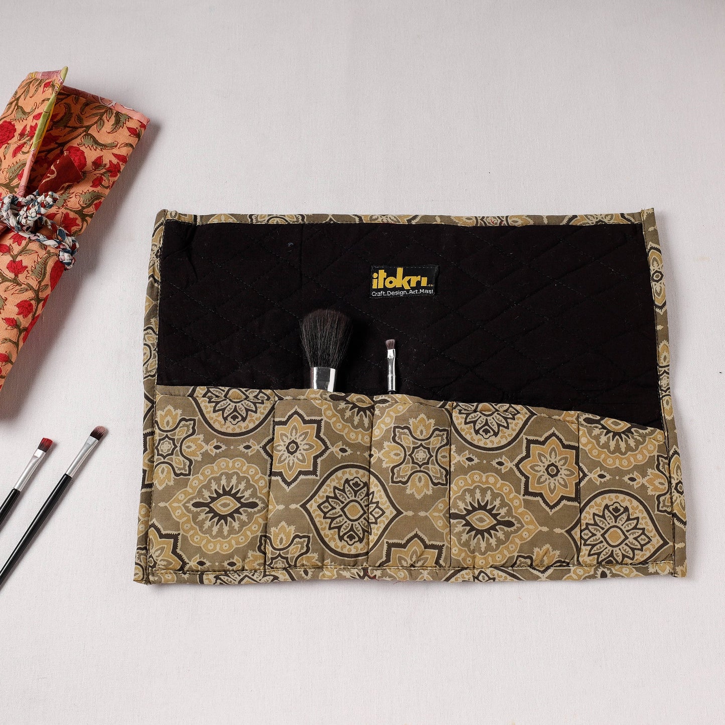 Multipurpose Segmented Storage Wrap PouchOnline