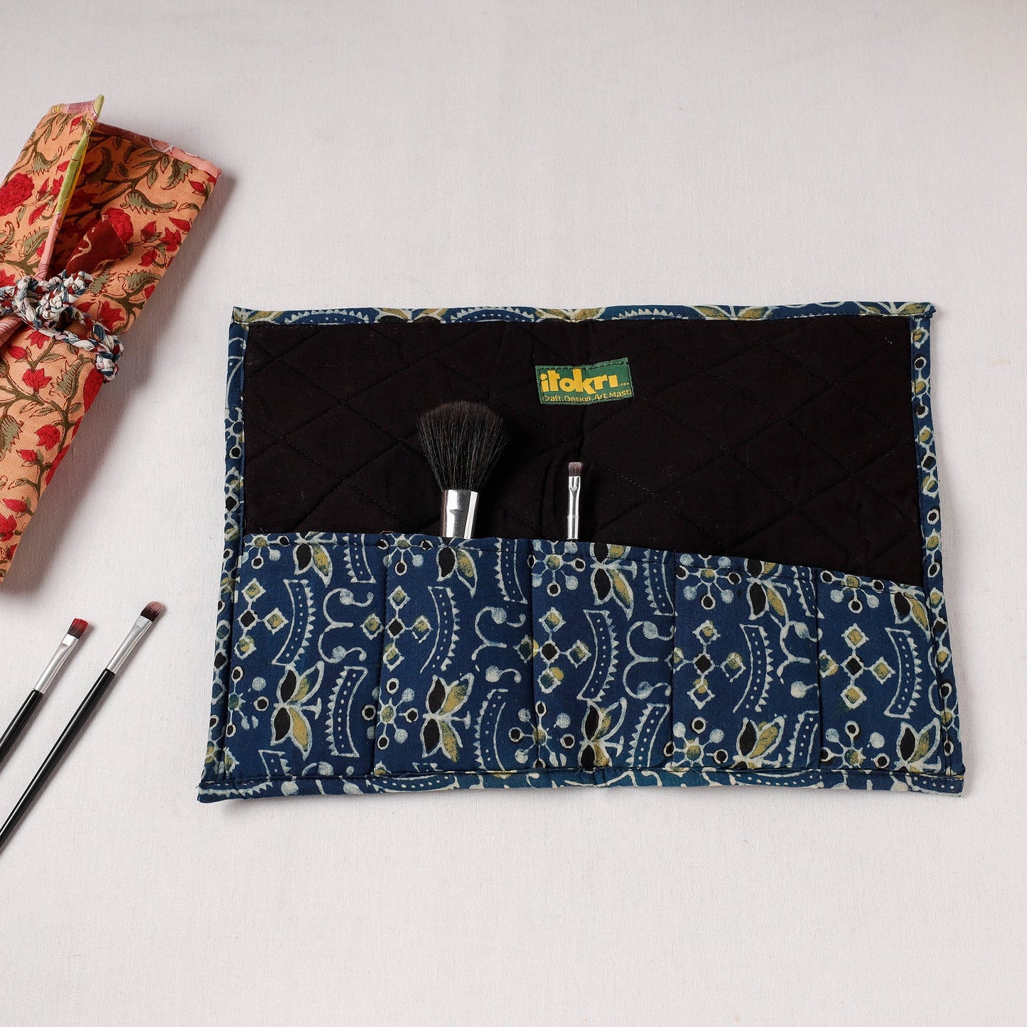 Multipurpose Segmented Storage Wrap PouchOnline