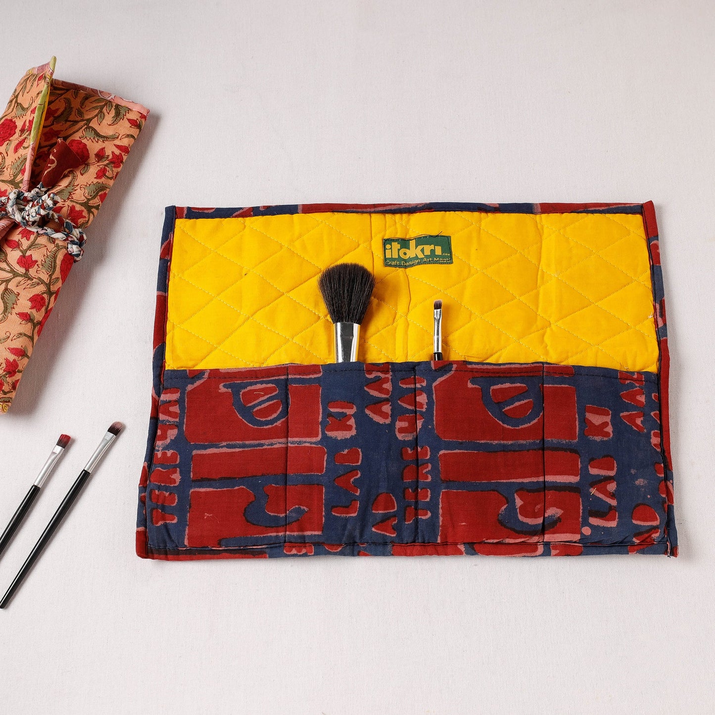 Multipurpose Segmented Storage Wrap PouchOnline