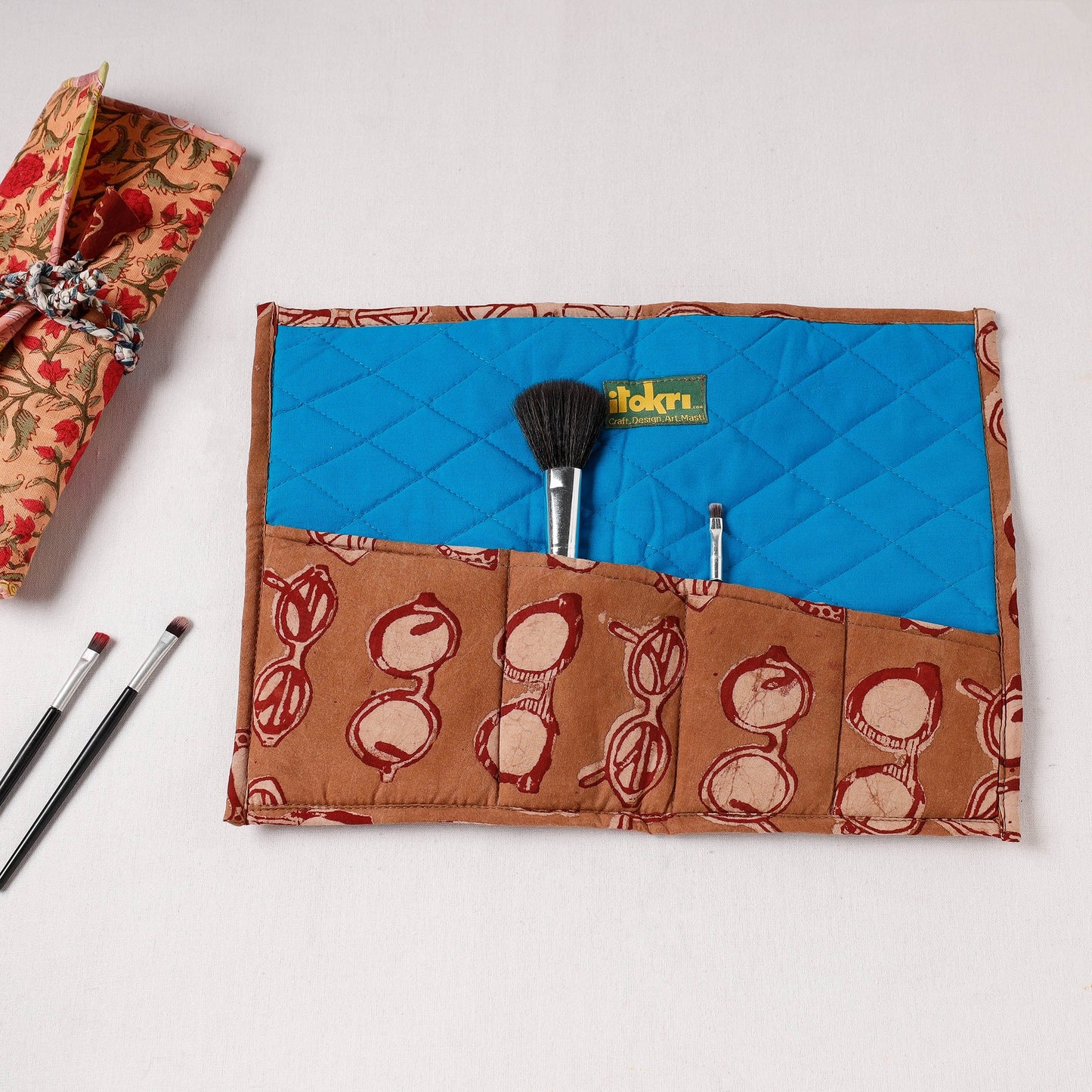 Multipurpose Segmented Storage Wrap PouchOnline