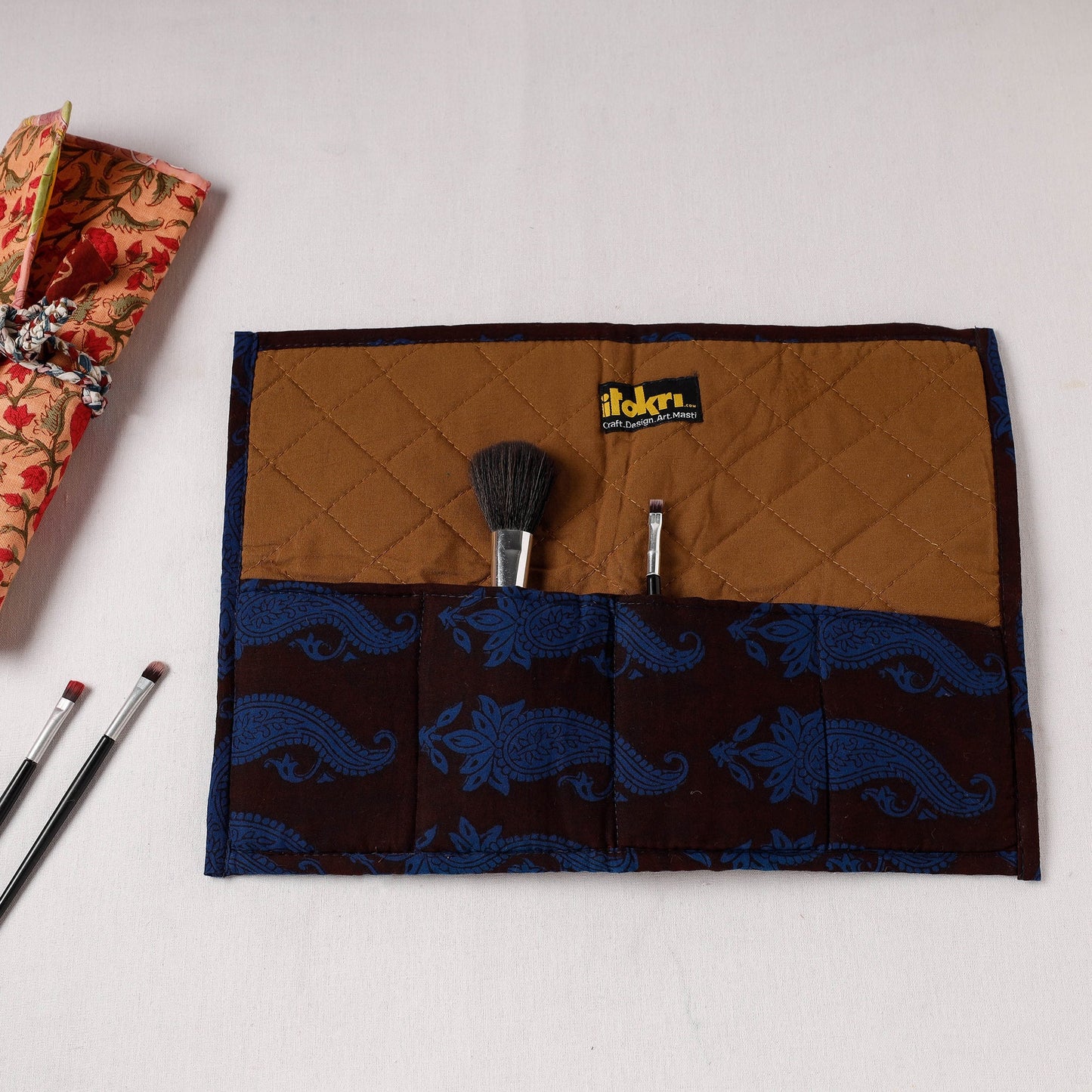 Multipurpose Segmented Storage Wrap PouchOnline