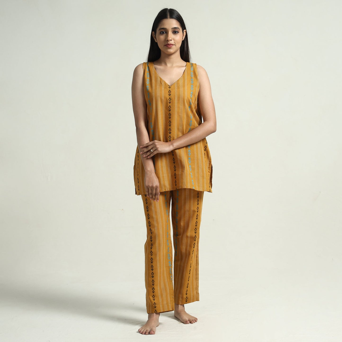 Buy Jacquard Cotton Top & Pyjama Night Suit Set Online at iTokri.com