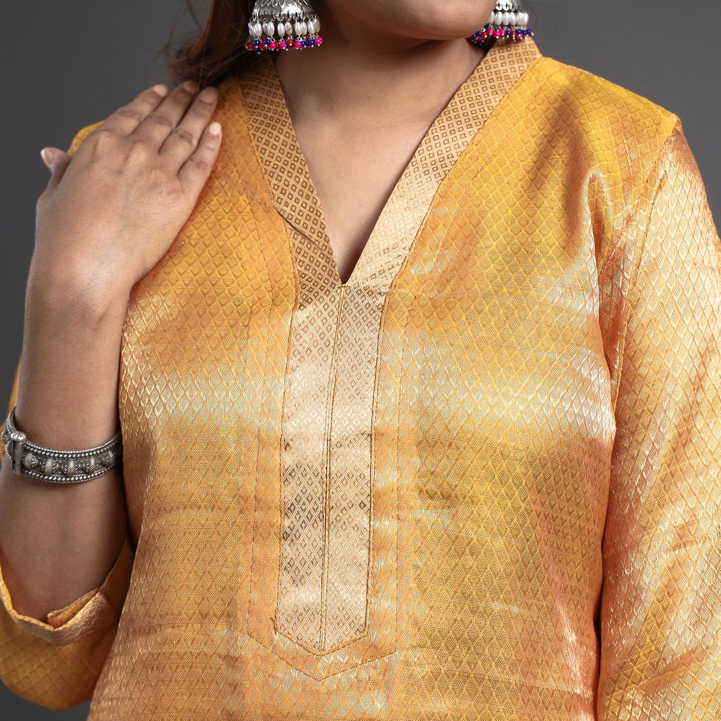 Traditional Maheshwari Tissue Zari Work Cotton Handloom Kurta with Dupatta Set