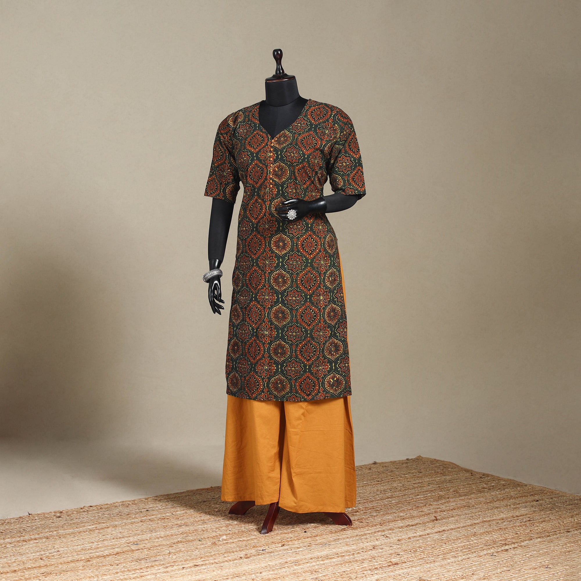 Block Print Natural Dyed Cotton Straight Ajrakh Long Kurta 05