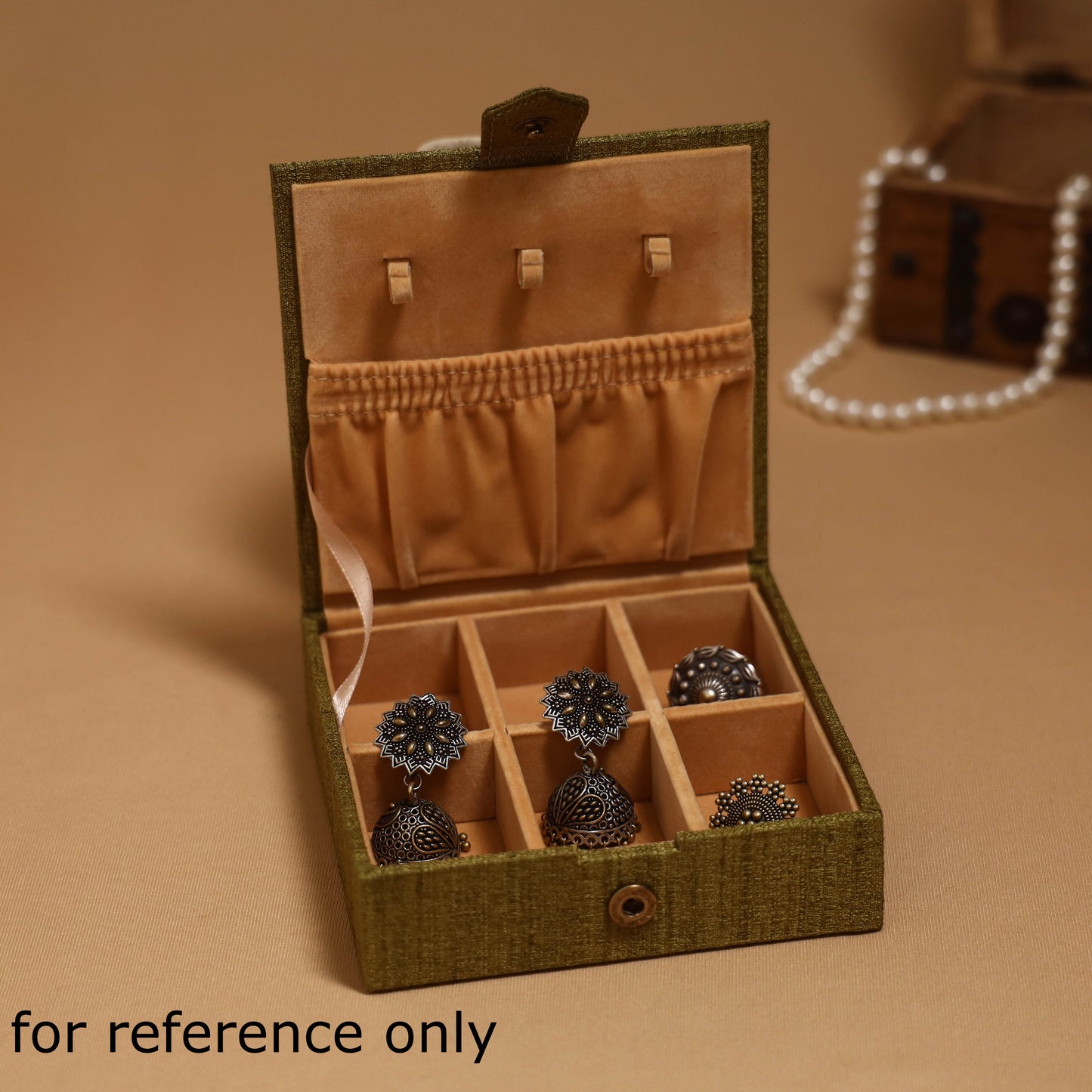 Natural dyed handpainted kalamkari jewellery box 19