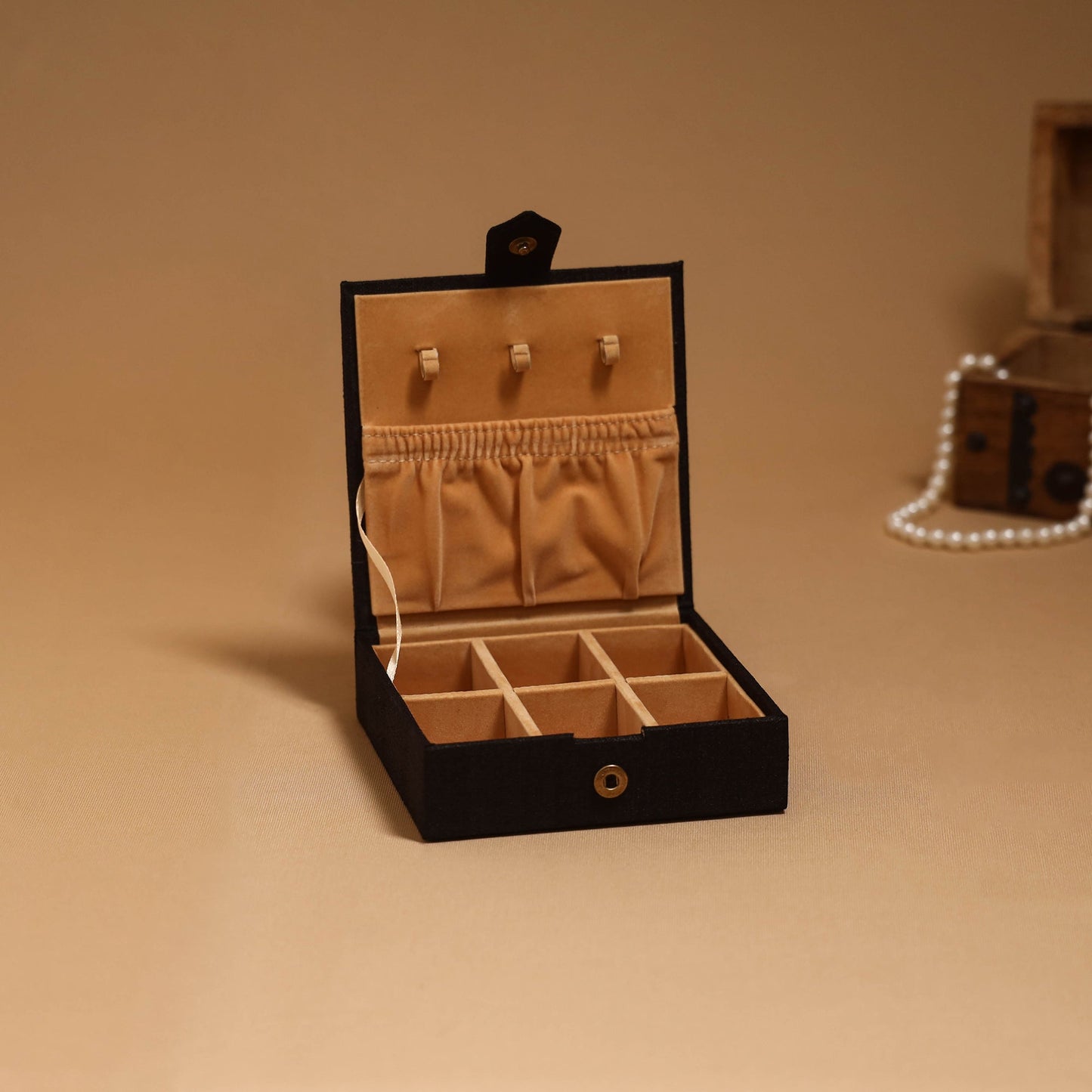 Natural dyed handpainted kalamkari jewellery box 19