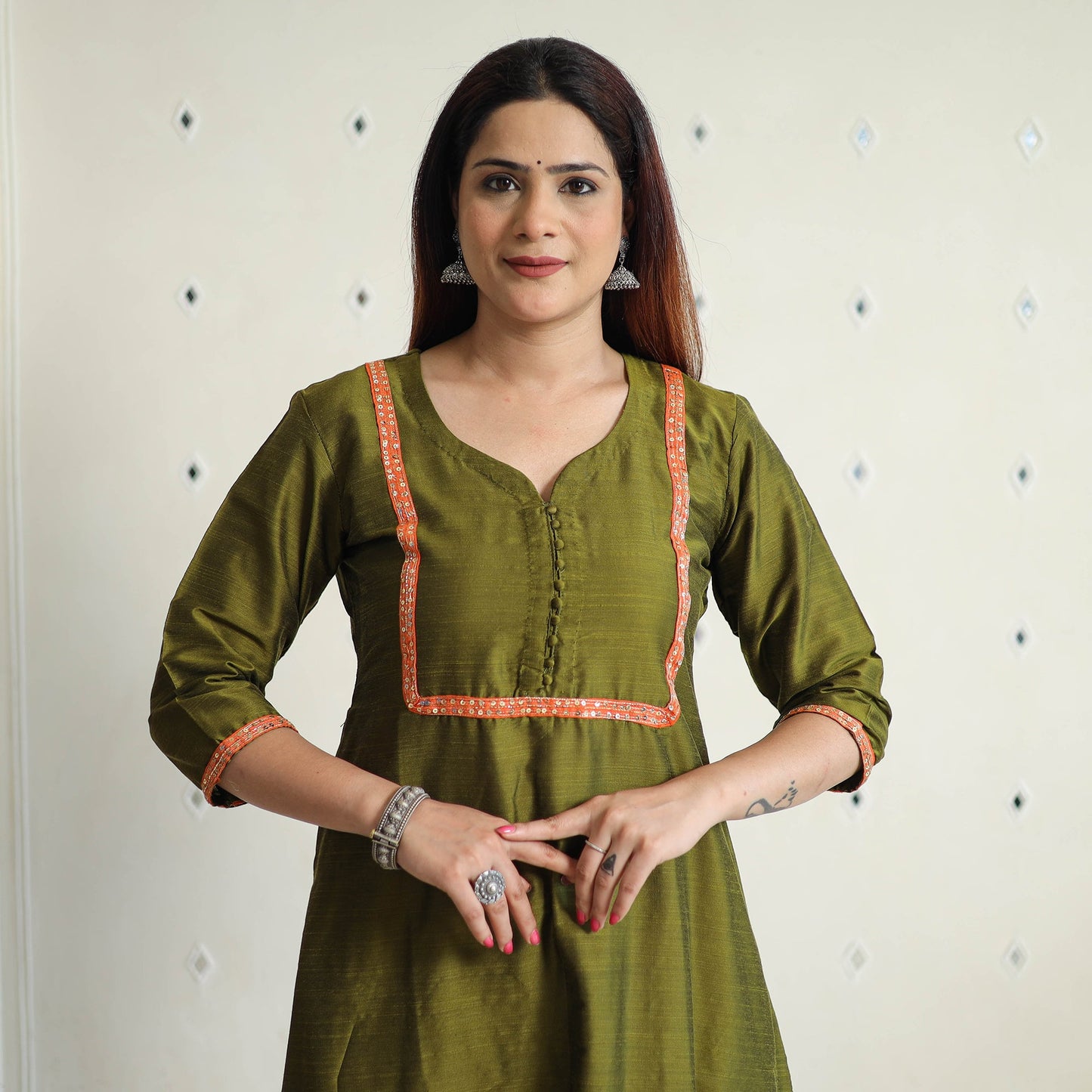Olive green - plain solid slub silk kurta with beadwork