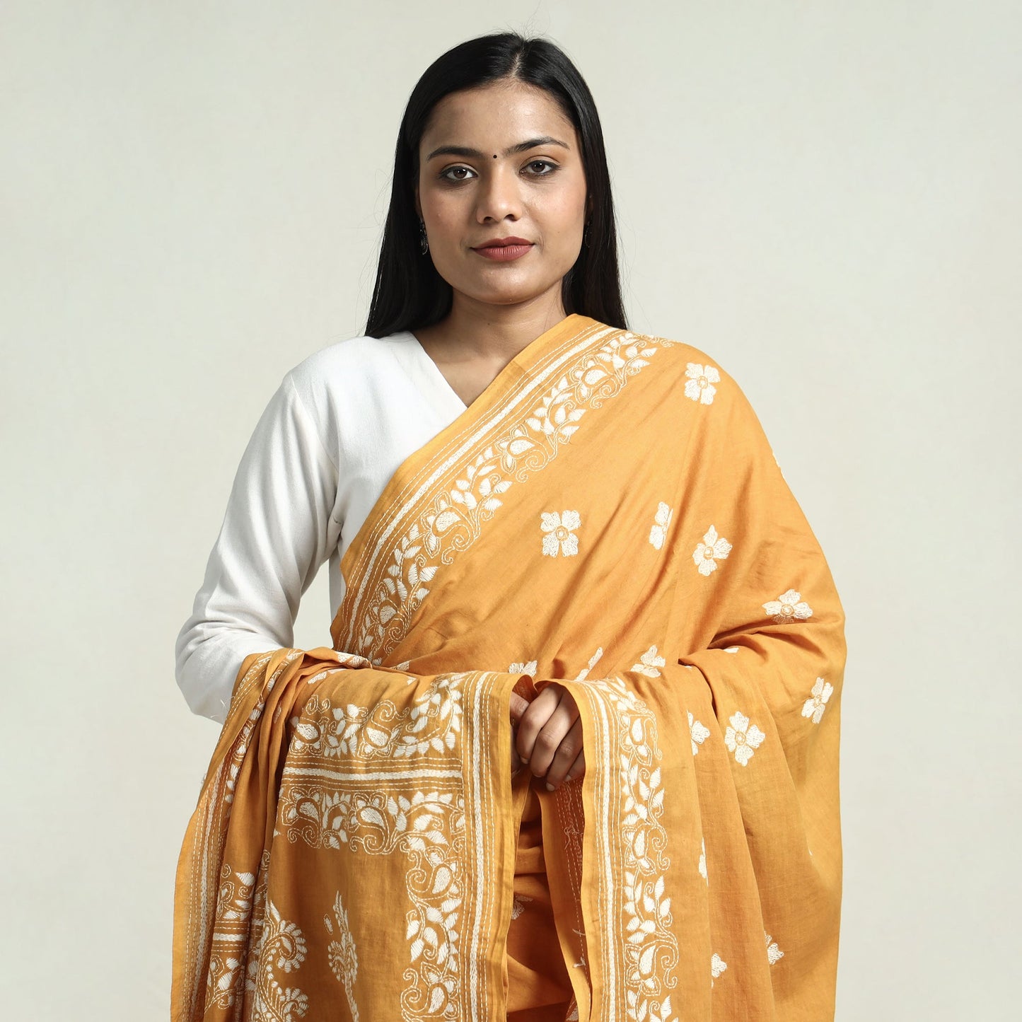 Bolpur Kantha Embroidery Cotton Handloom Dupatta with Tassels