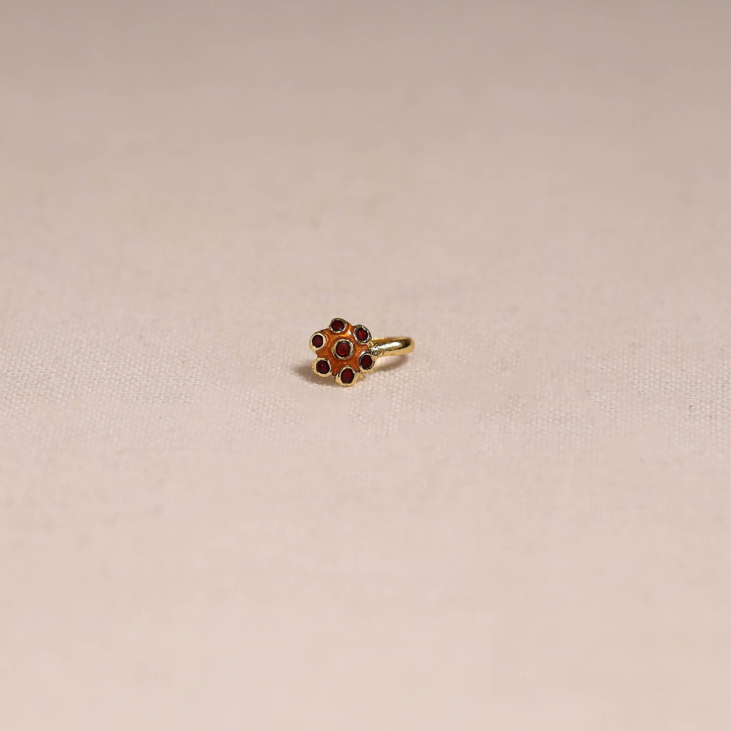 Handcrafted paka meenakari nosepin 157