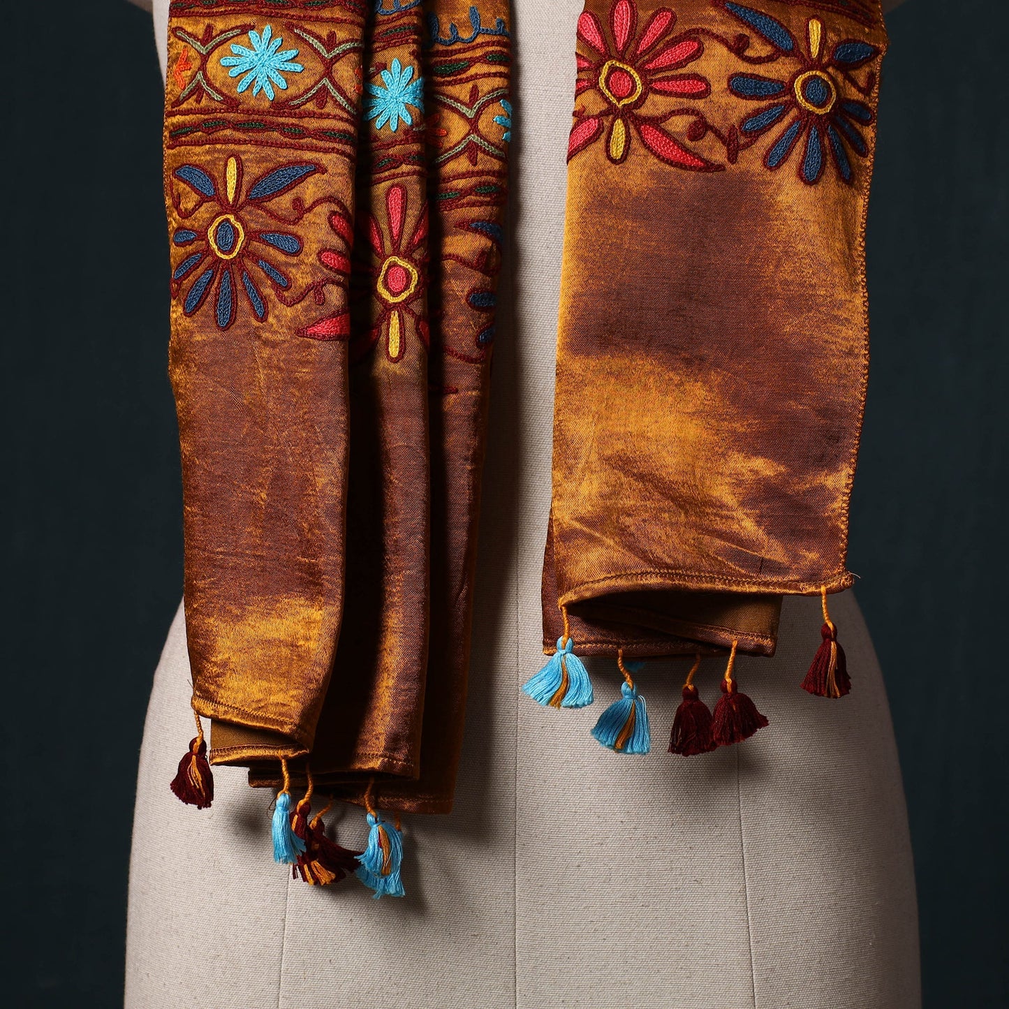 Kutch aari hand embroidery mashru silk stole 58