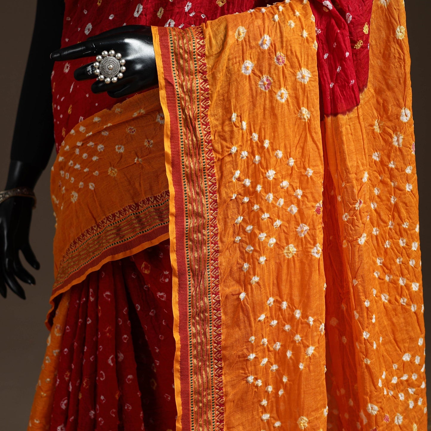 Kutch tie-dye cotton bandhani saree with blouse piece 22