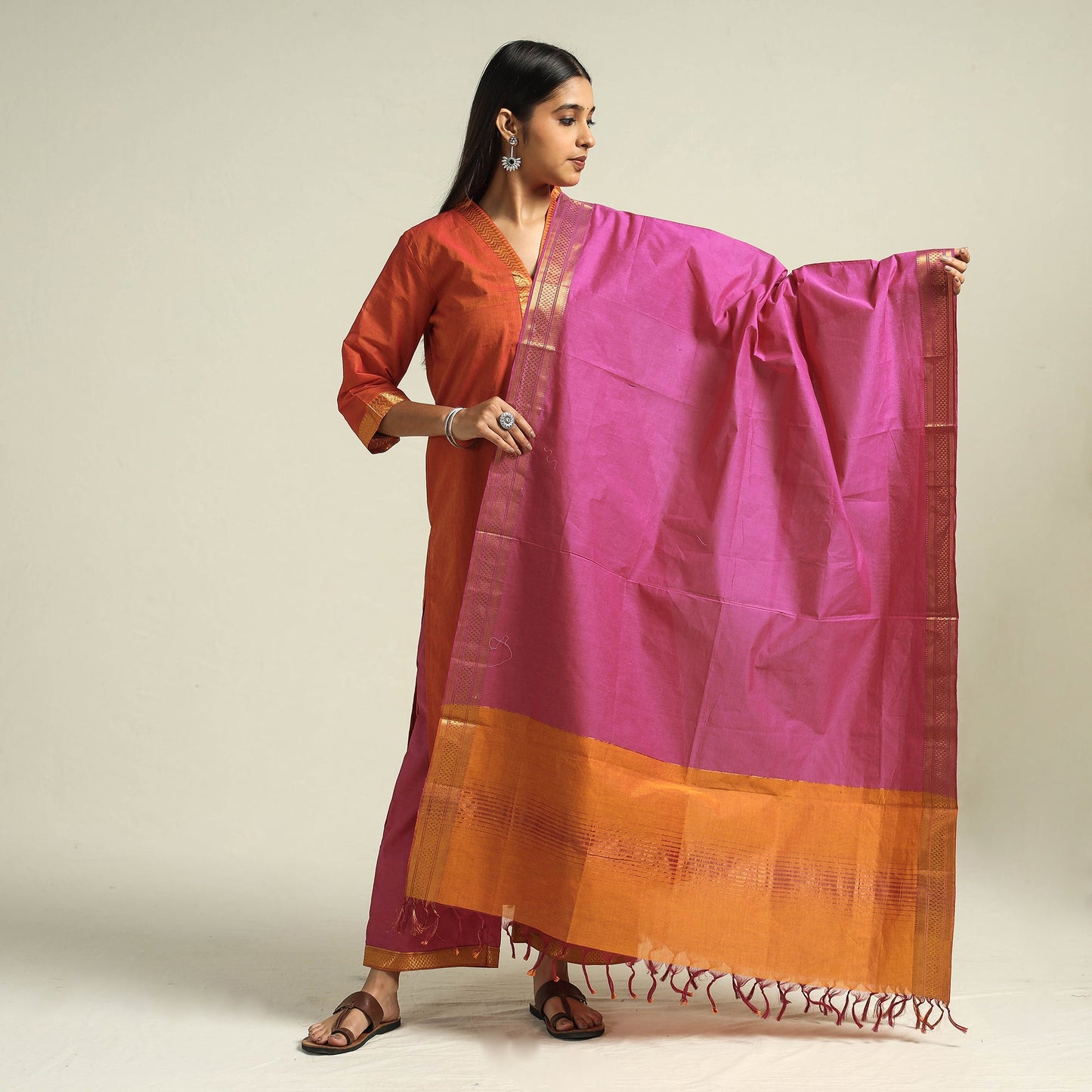 Buy Mangalagiri Handloom Cotton Kurta with Palazzo & Dupatta Set Online at iTokri.com