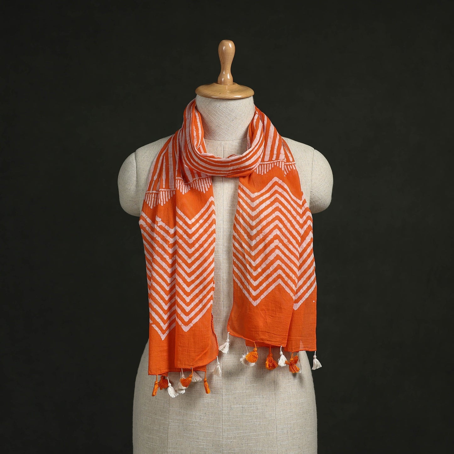 Pure mul cotton kutch hand block batik print stole