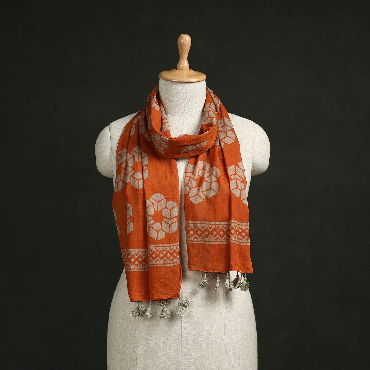 Pure mul cotton kutch hand block batik print stole