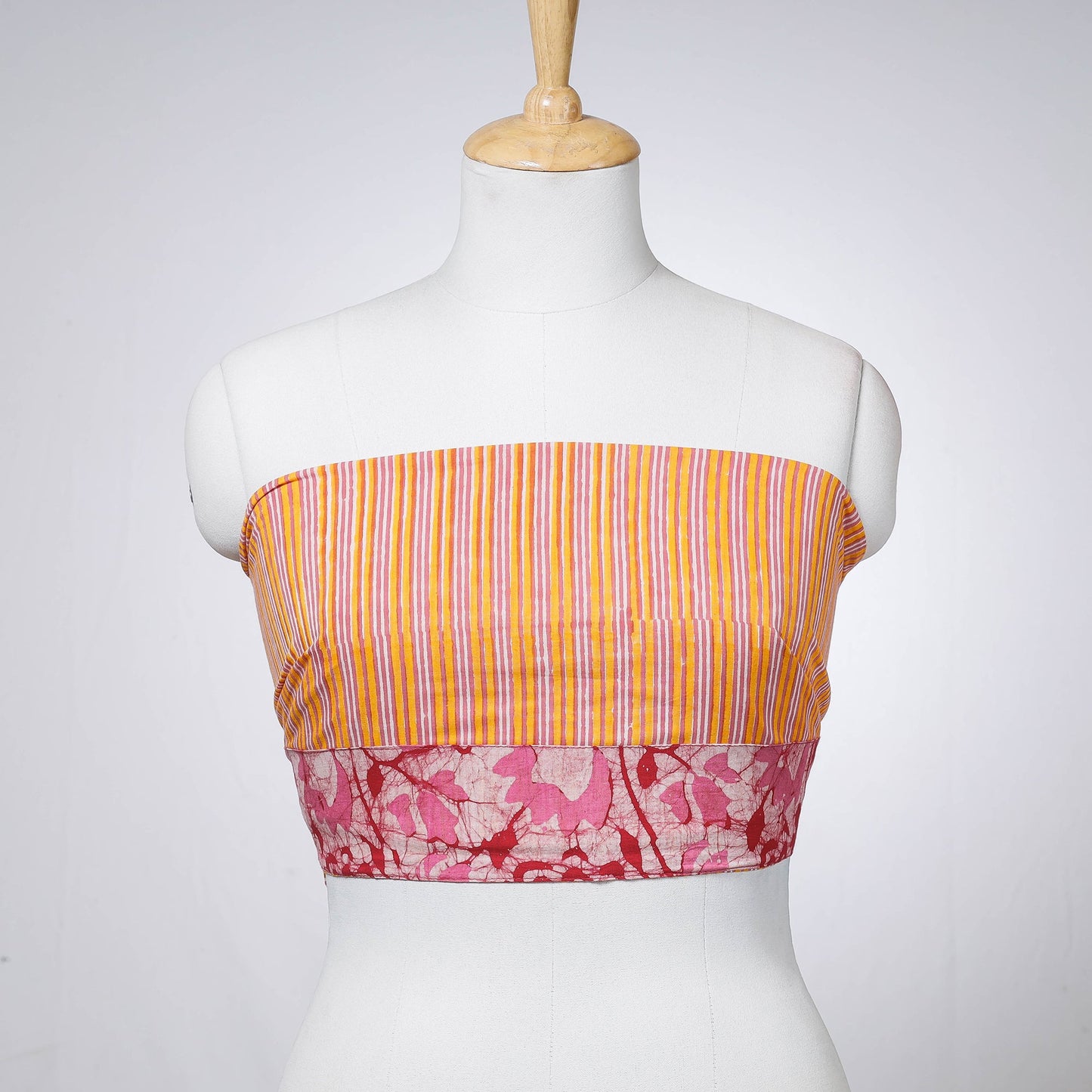 Buy Rangoli Sanganeri Block Printing Cotton Blouse Piece Online at iTokri.com