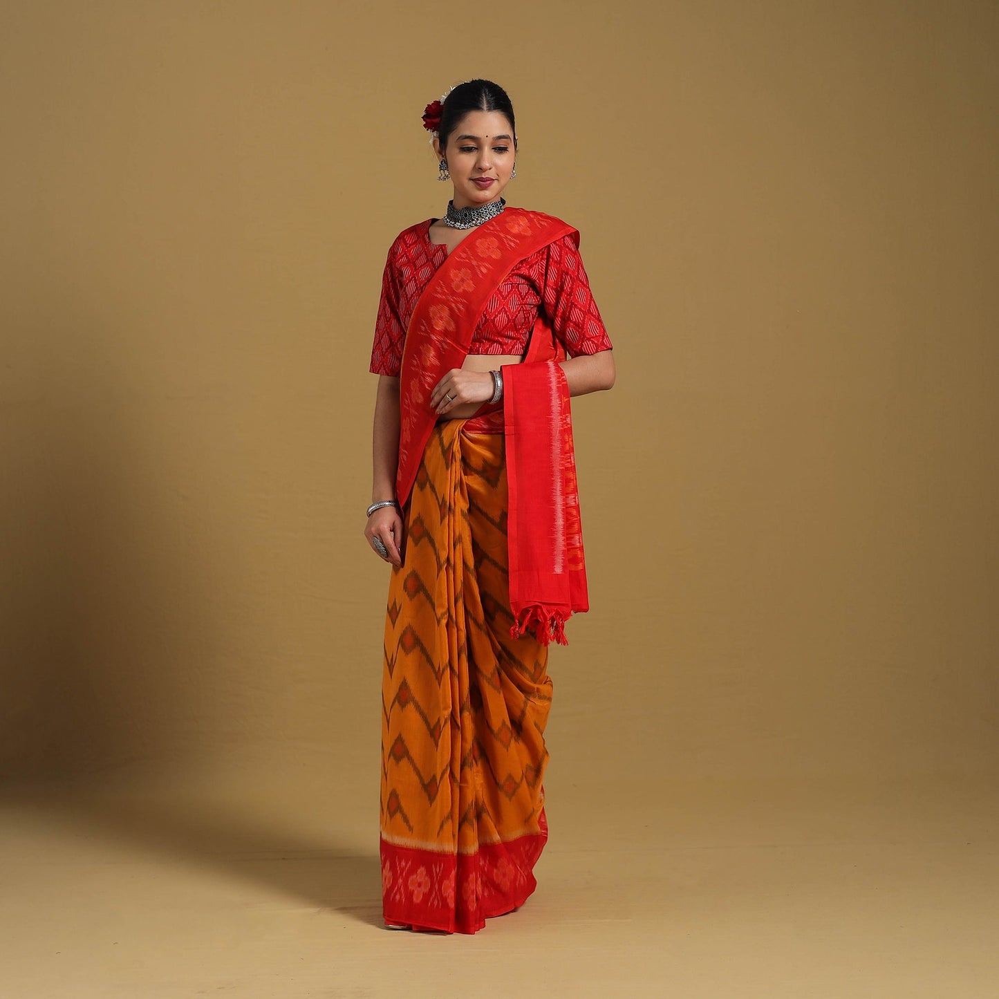 Orange - Telia Rumal Handloom Cotton Pochampally Double Ikat Saree 09