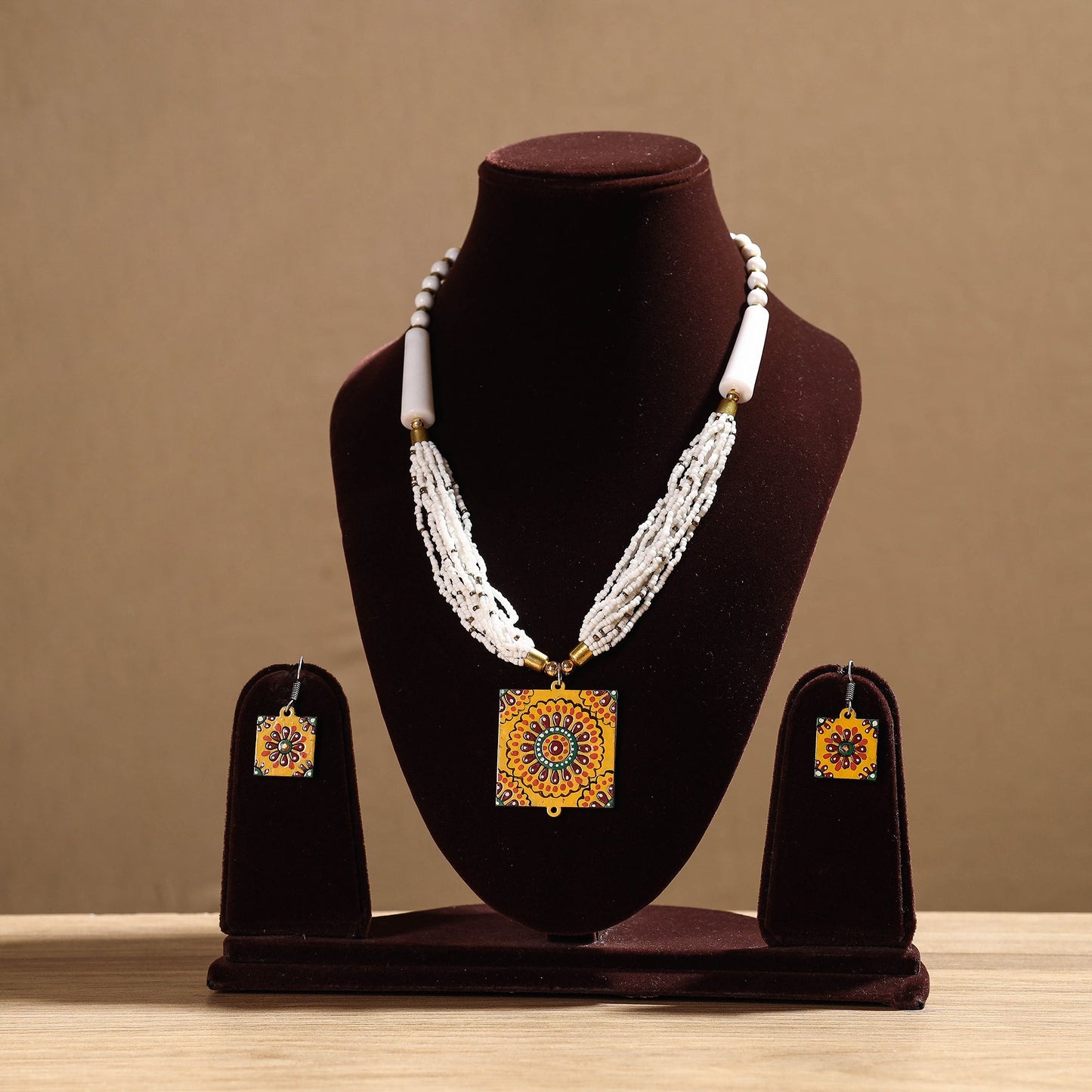 Tikuli Art Handpainted Wooden Necklace Set