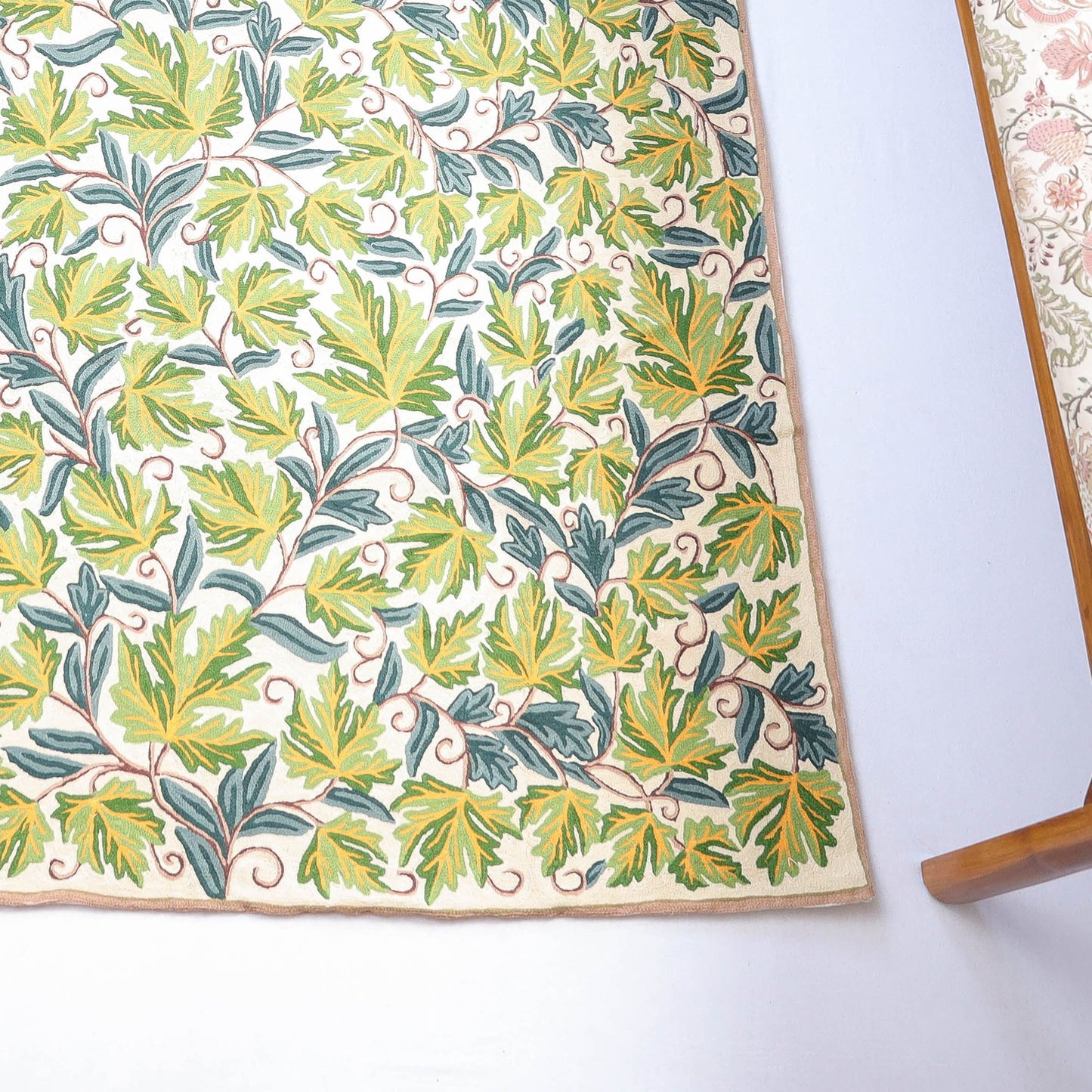 Original Chain Stitch Crewel Wool Thread Hand Embroidery Carpet