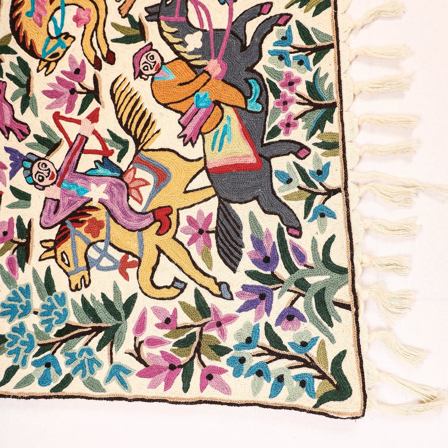 Original Chain Stitch Crewel Wool Thread Hand Embroidery Rug / Carpet