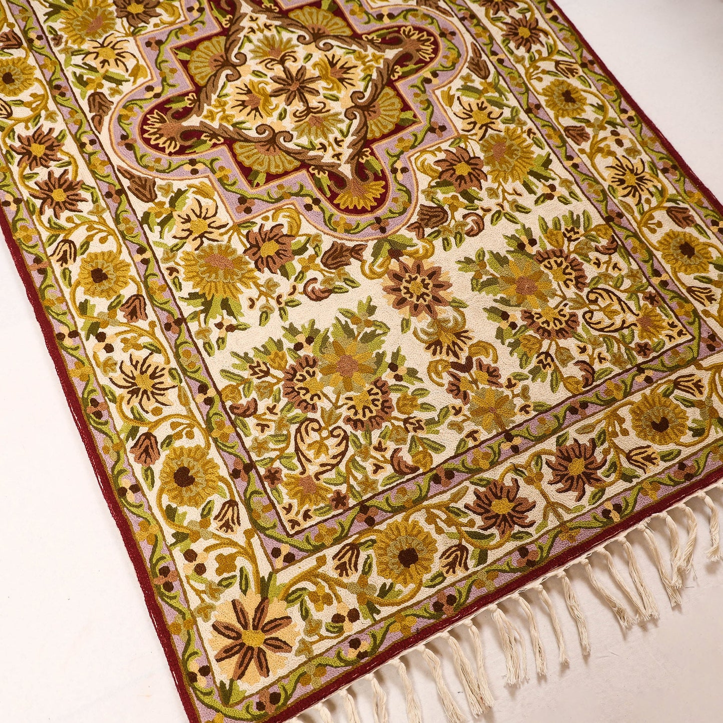 Original Chain Stitch Crewel Wool Thread Hand Embroidery Rug / Carpet