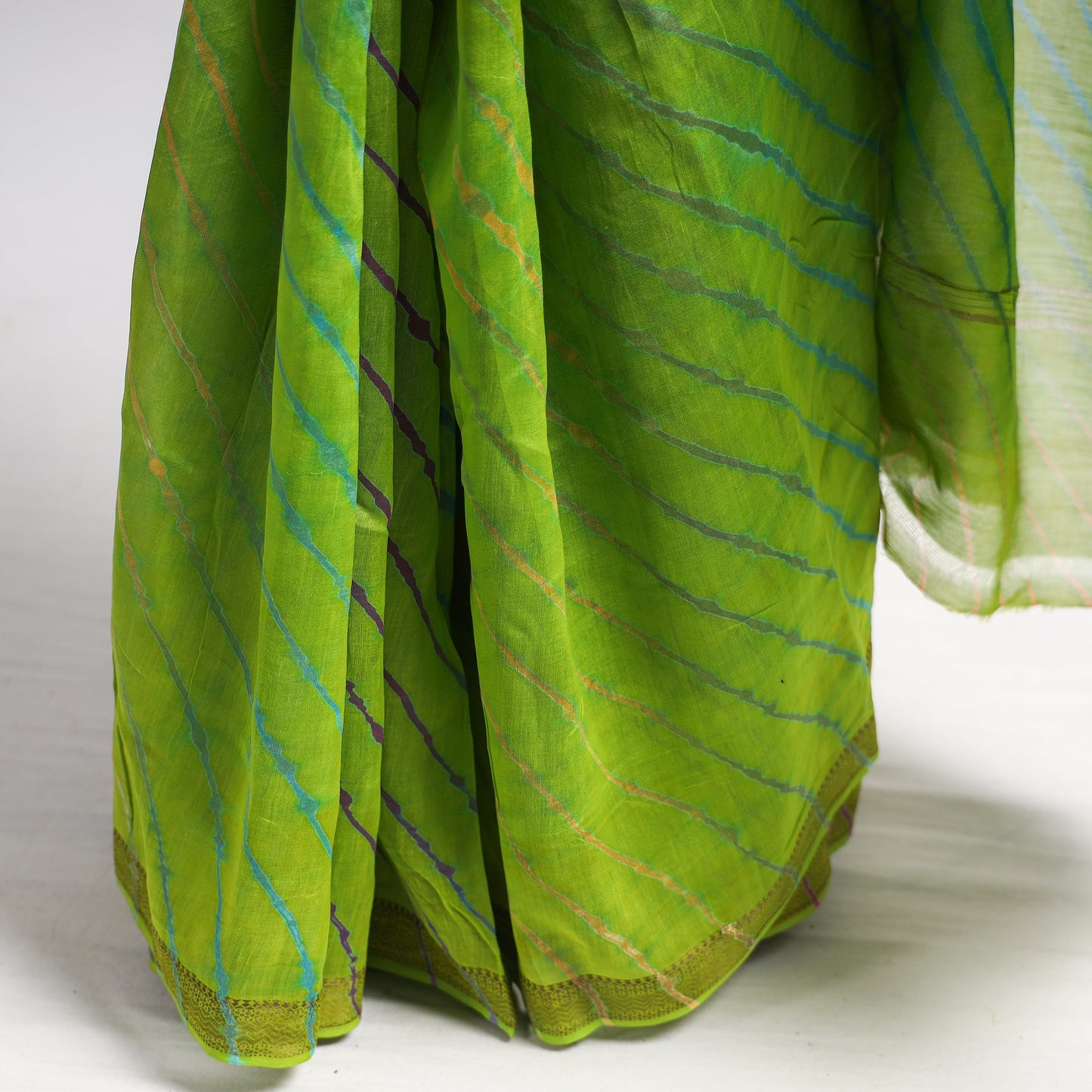 Leheriya Saree