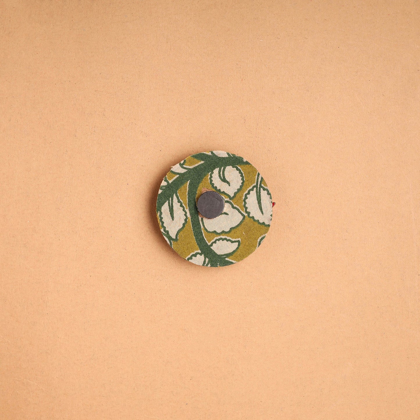 Parrot - Handmade Fabart Wooden Magnet