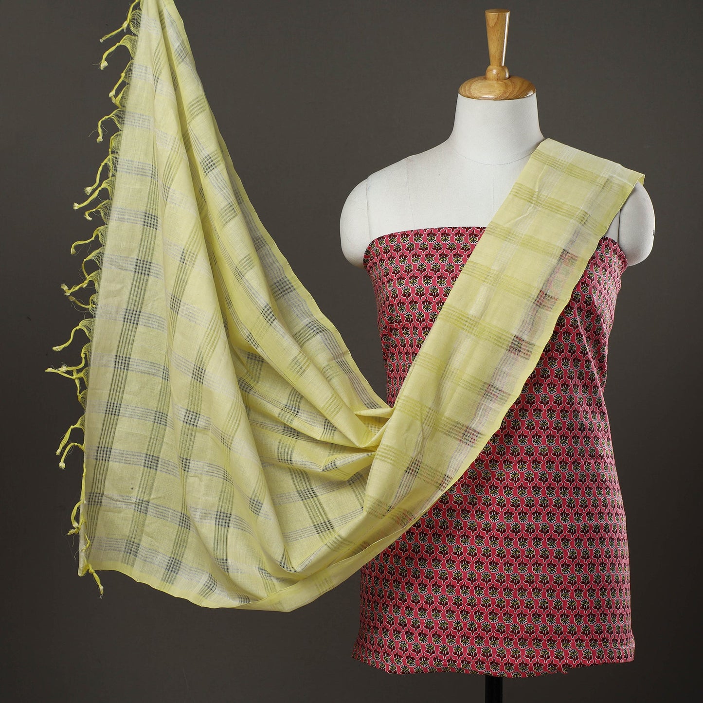 2pc Sanganeri Block Printed Cotton Kurta with Mangalagiri Dupatta 08 Online at iTokri.com