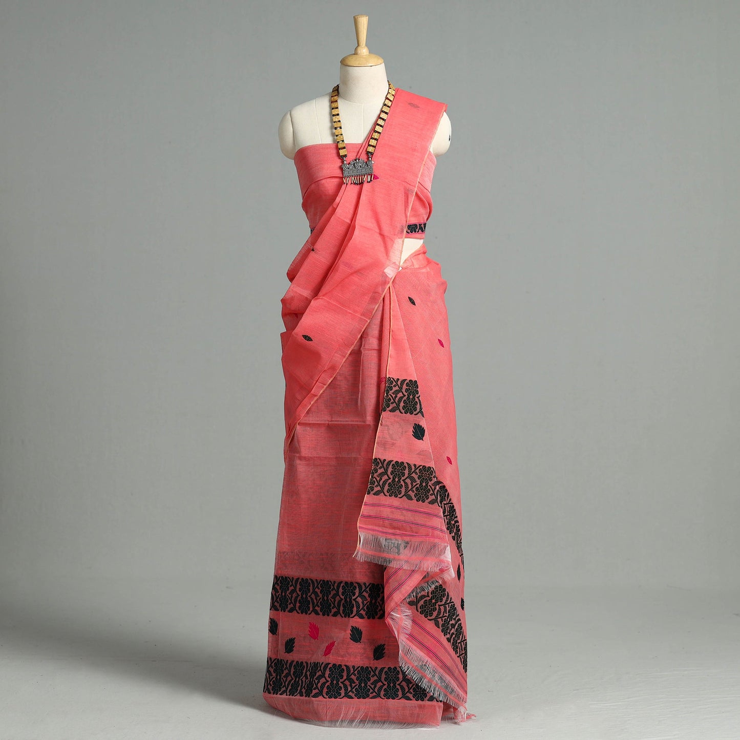 Assam Traditional Handloom Silk Cotton Mekhela Chador with Blouse Piece 12