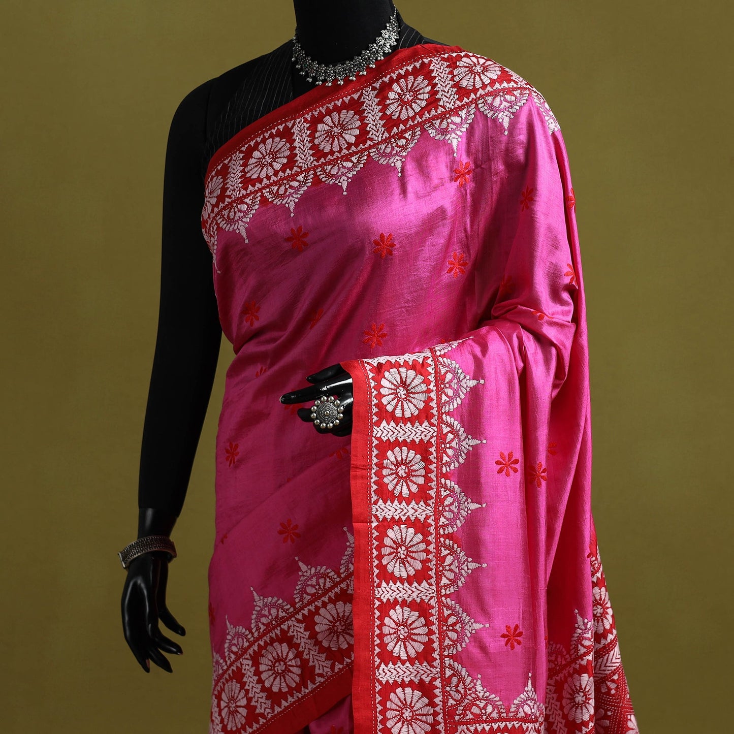 Bengal hand embroidery bangalore silk handloom kantha saree