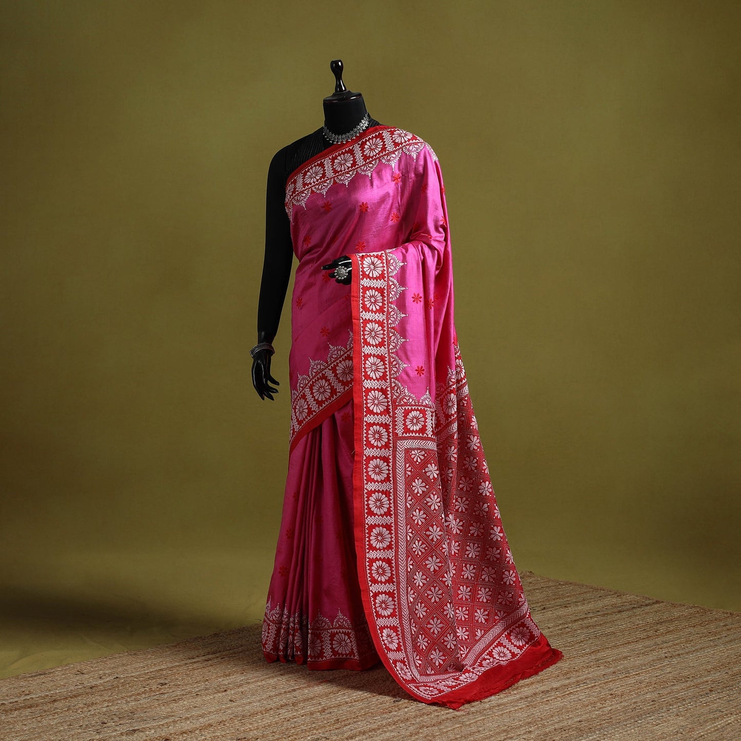 Bengal hand embroidery bangalore silk handloom kantha saree