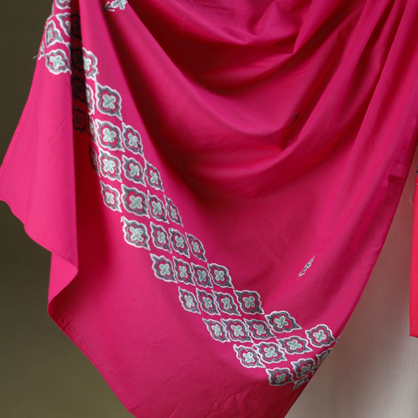 Pink Cotton Kashida Embroidery Stole