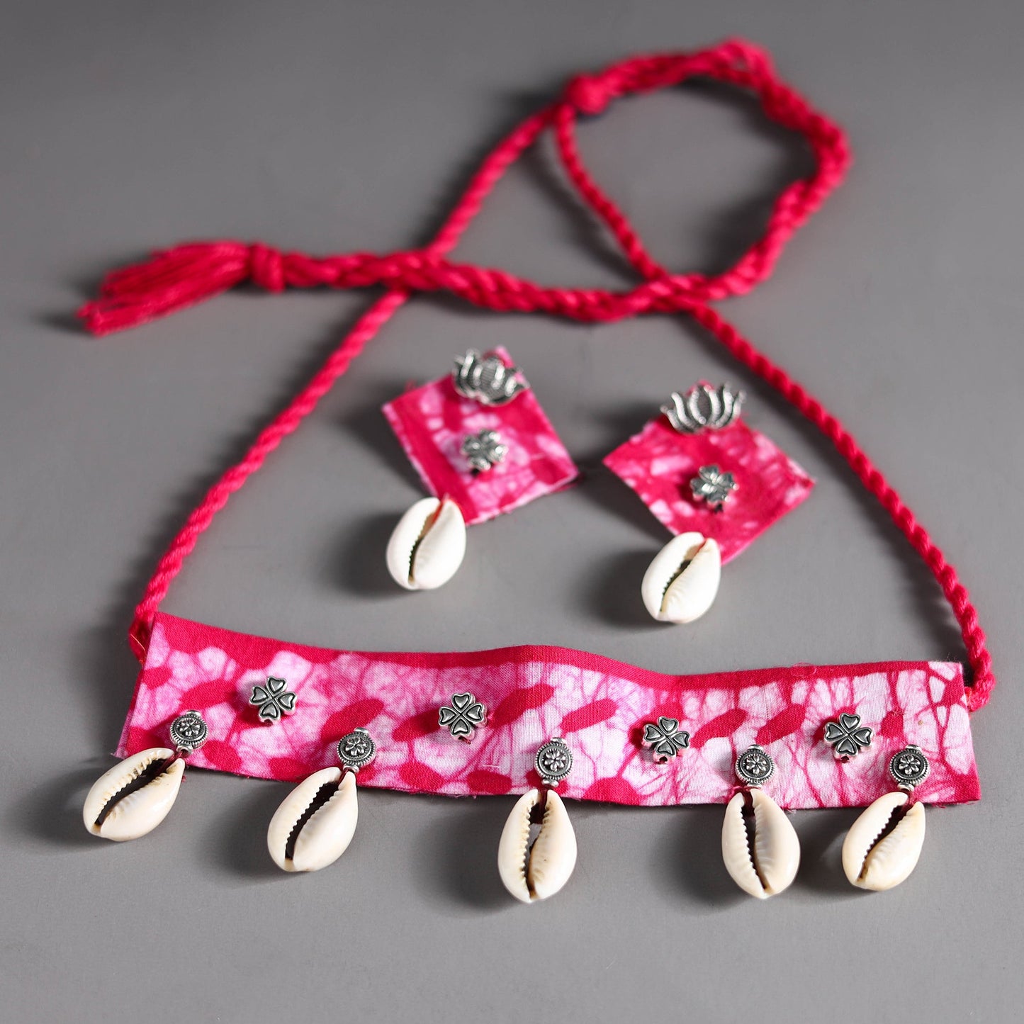 Handcrafted Choker Necklace Set