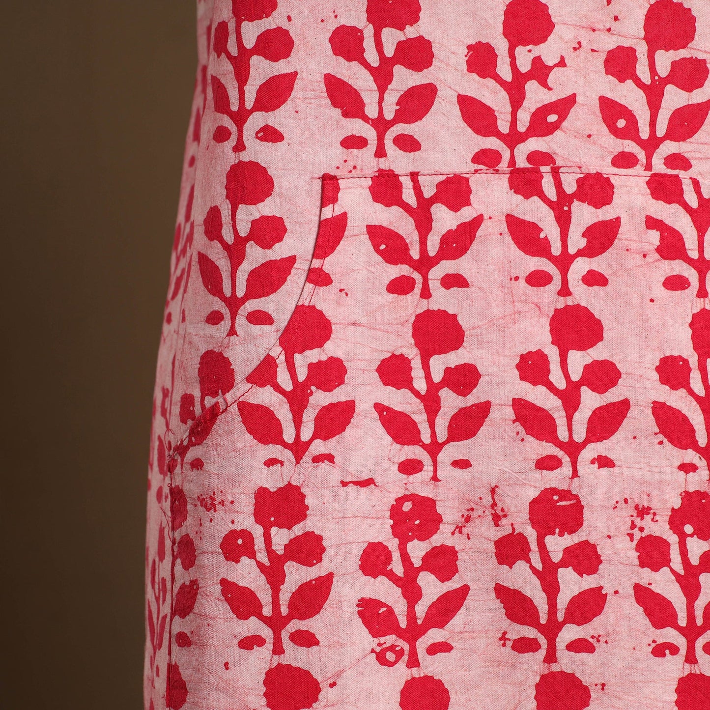 Pink - Hand Batik Print Cotton Apron with Pocket 03
