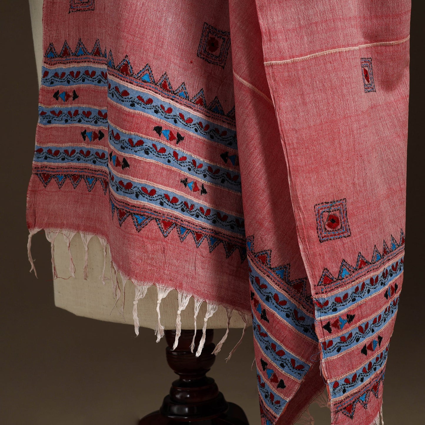 Pink Hand Embroidery Khes Handwoven Cotton Kantha Dupatta