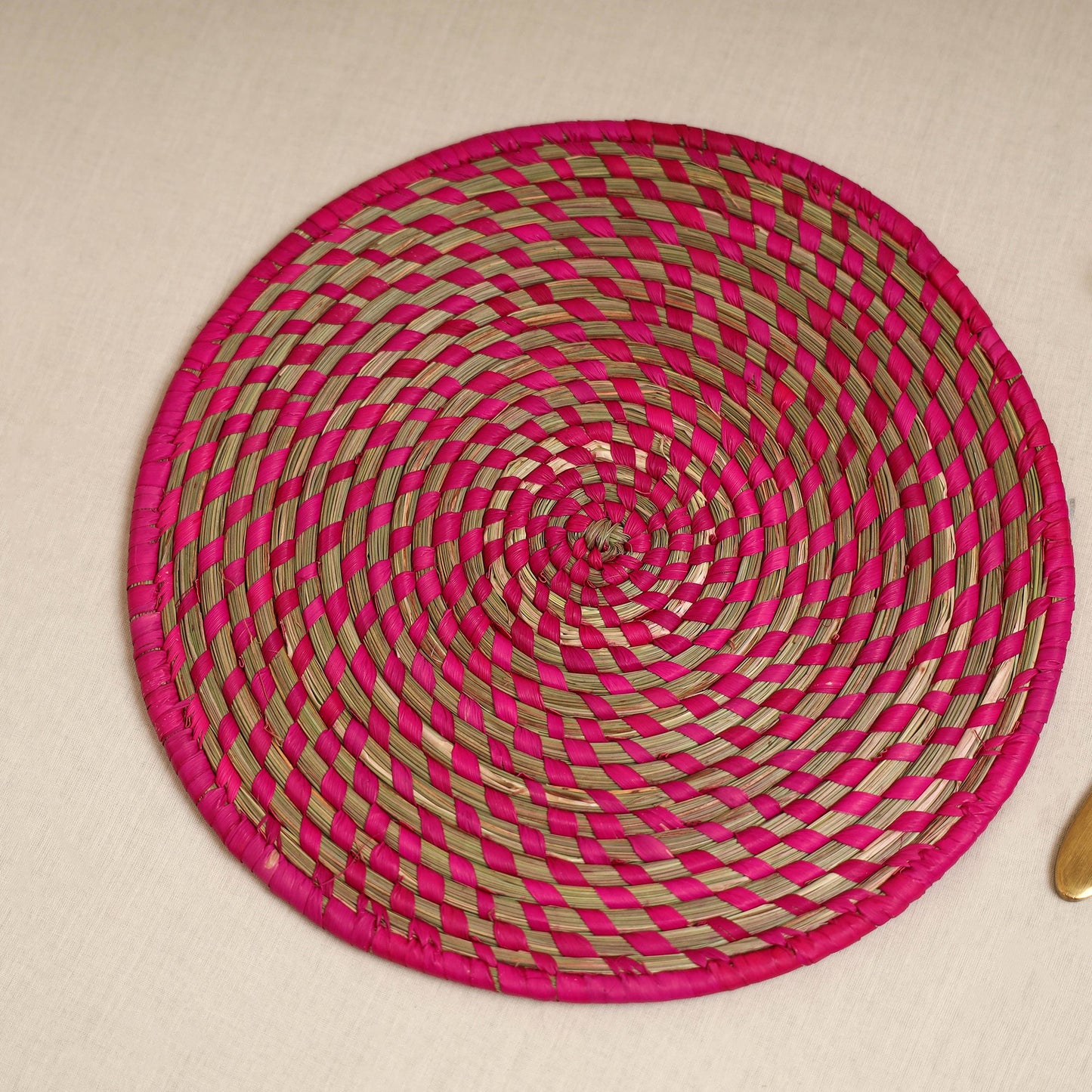 Pink - handcrafted eco-friendly sabai grass spiral mat 05