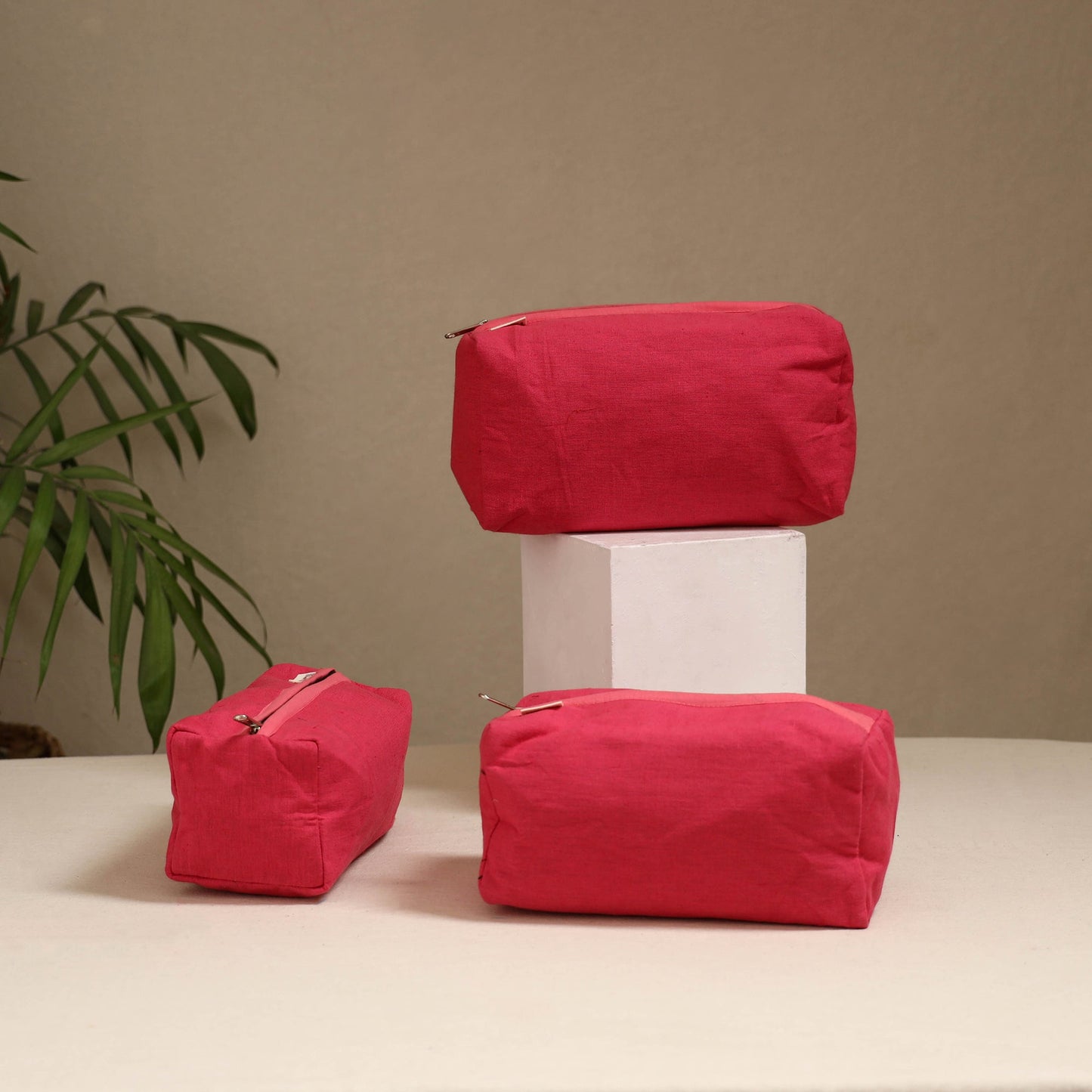 Handcrafted fabric toiletry bags (set of 3) 16