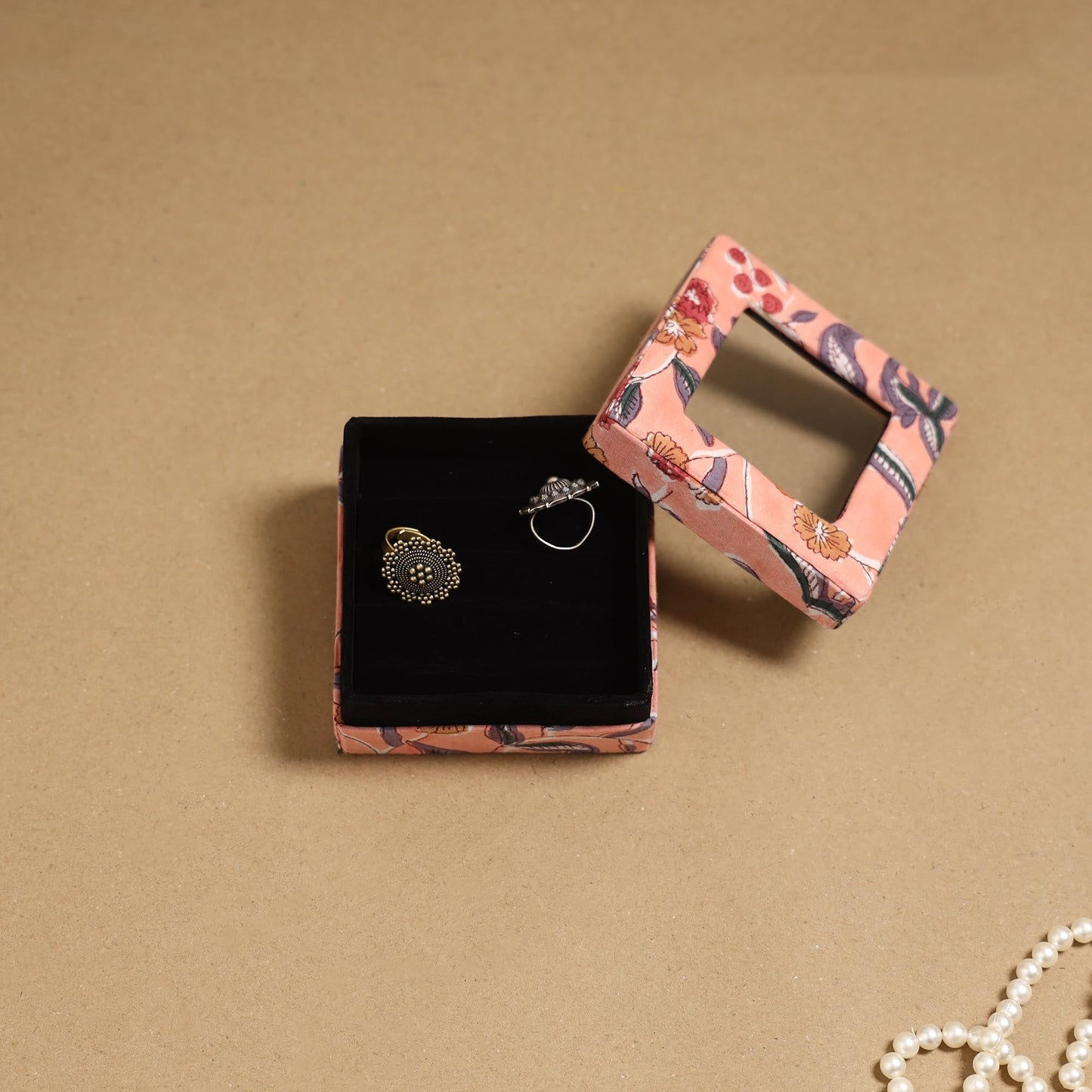 Handcrafted printed fabric ring/earring box 46